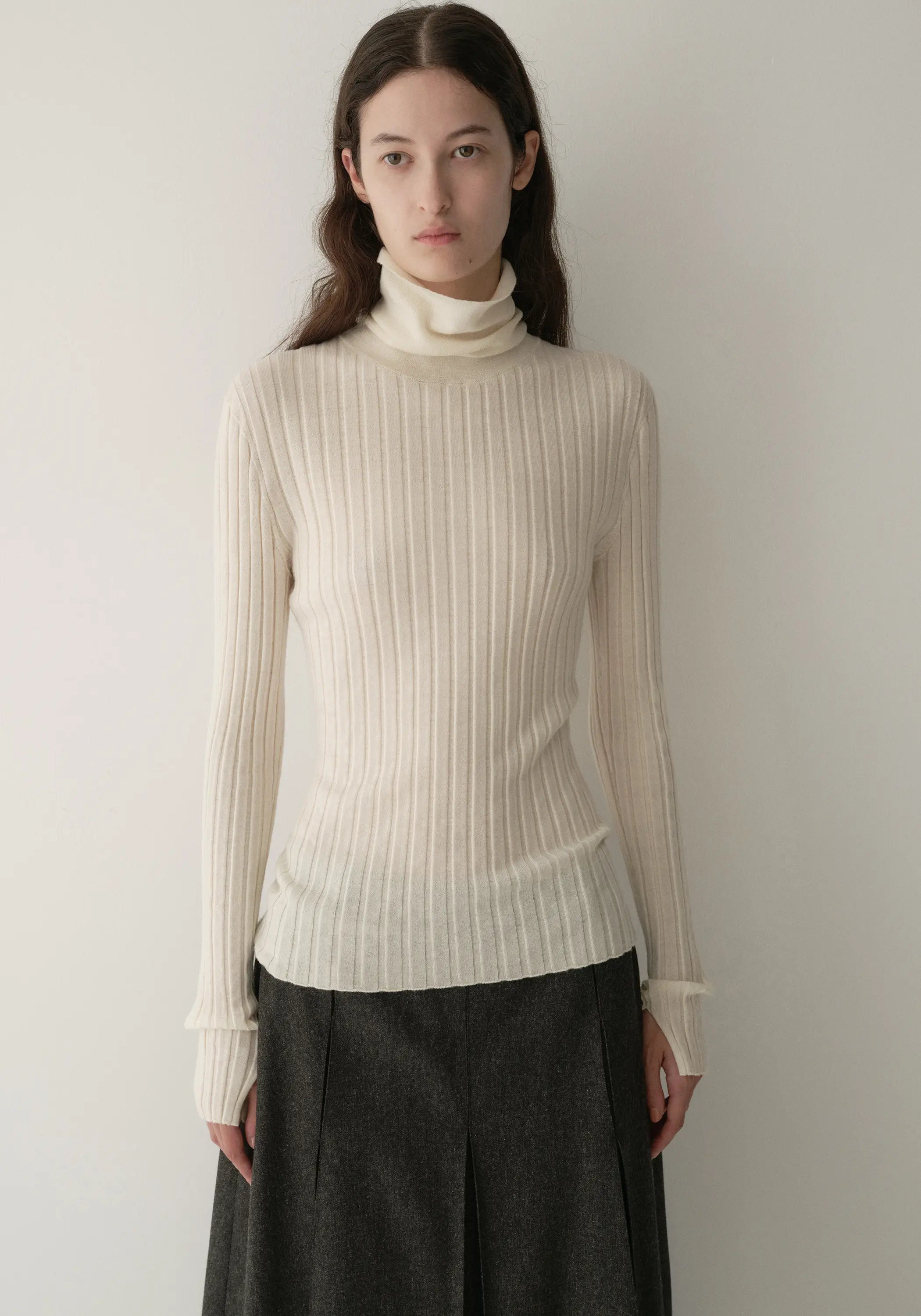 #color_off white