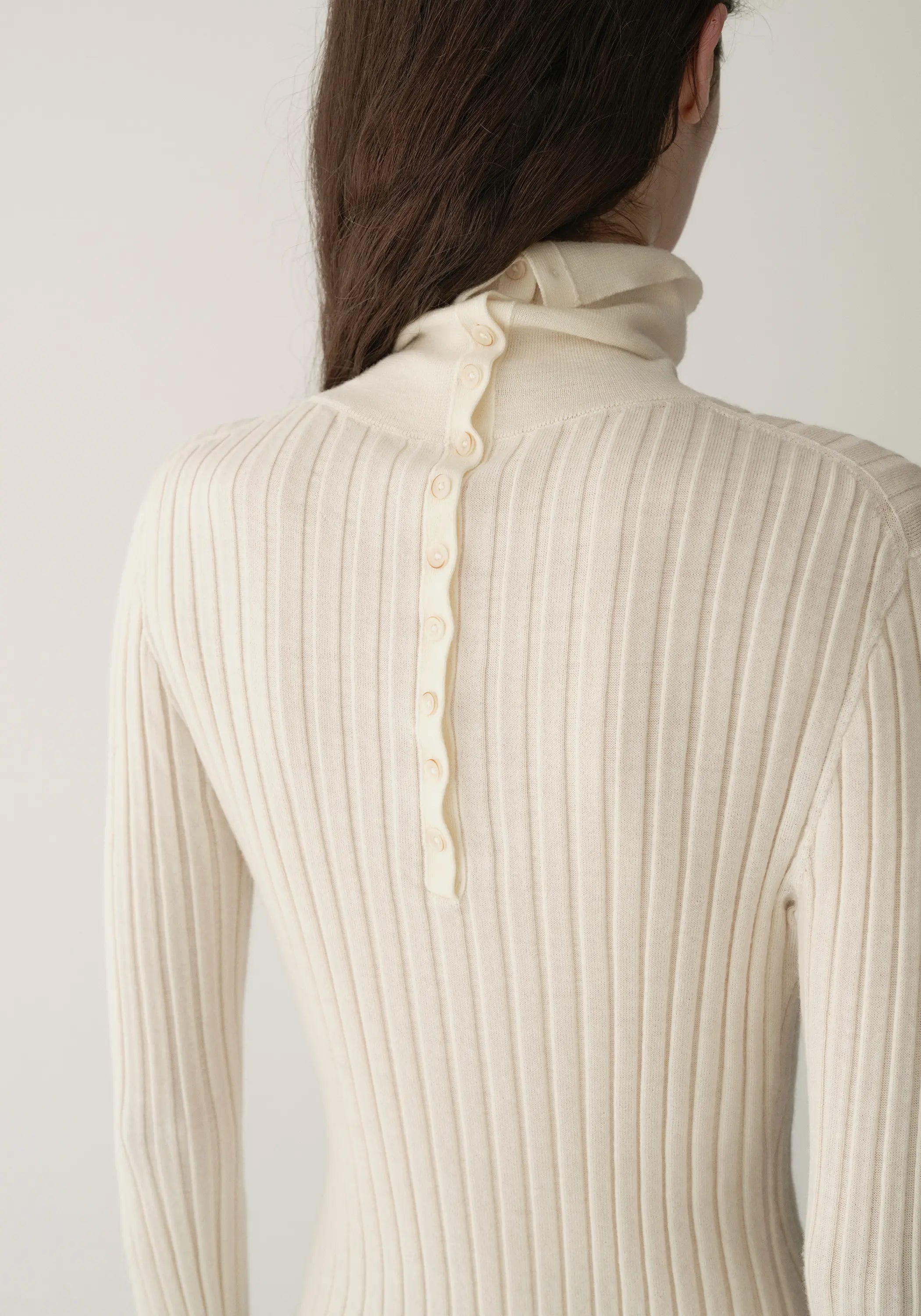 #color_off white