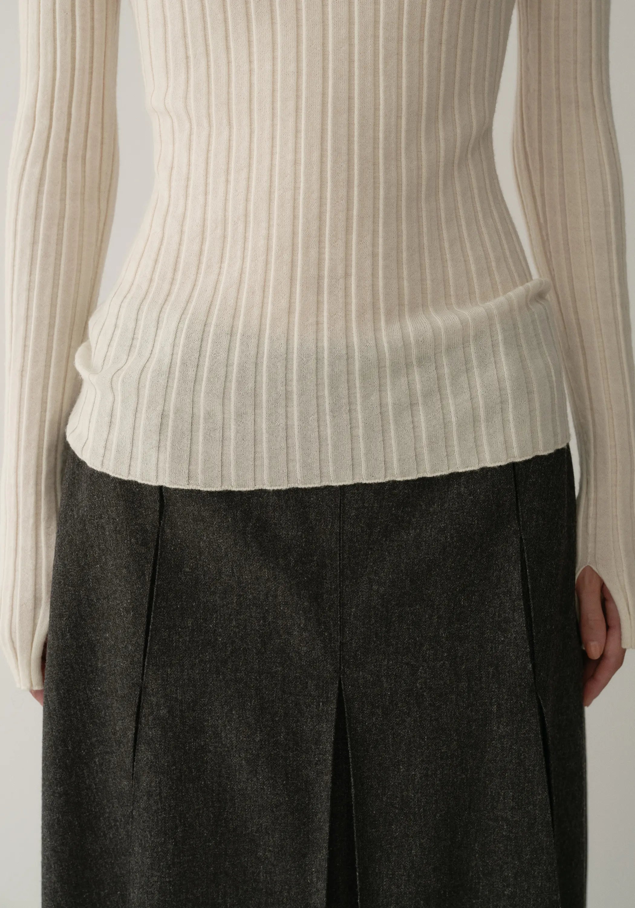 #color_off white