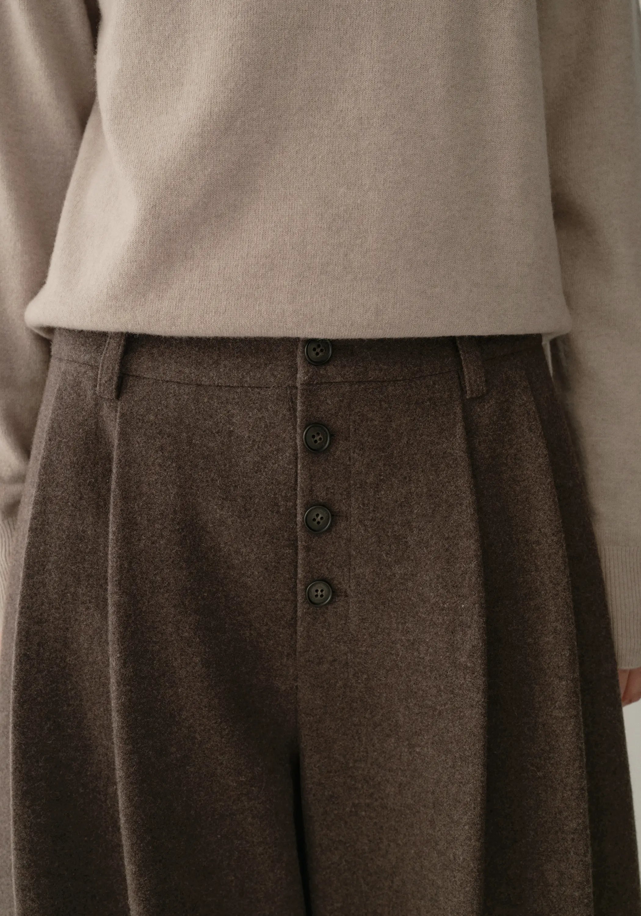 #color_raw umber