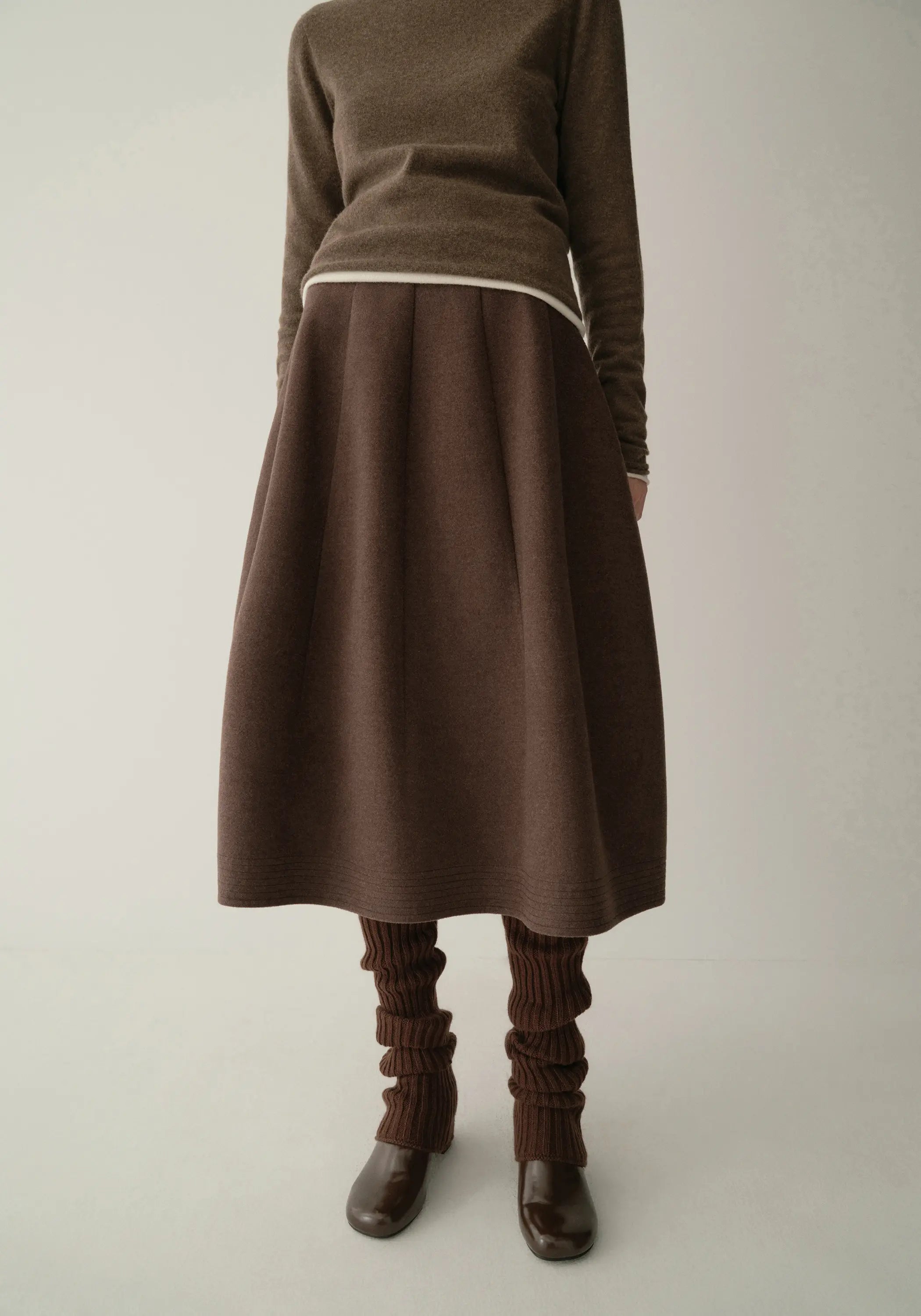 #color_raw umber