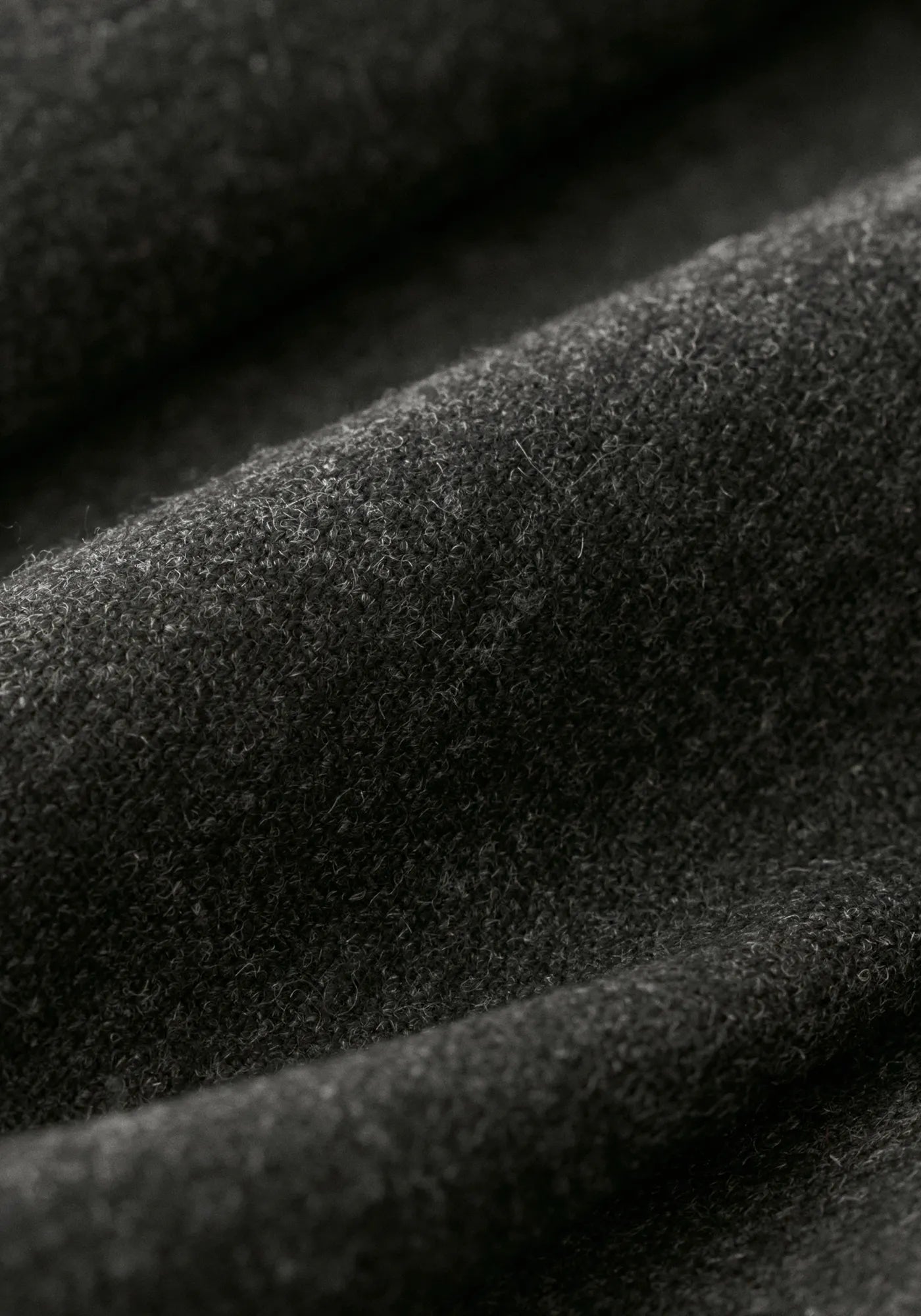 #color_black ash