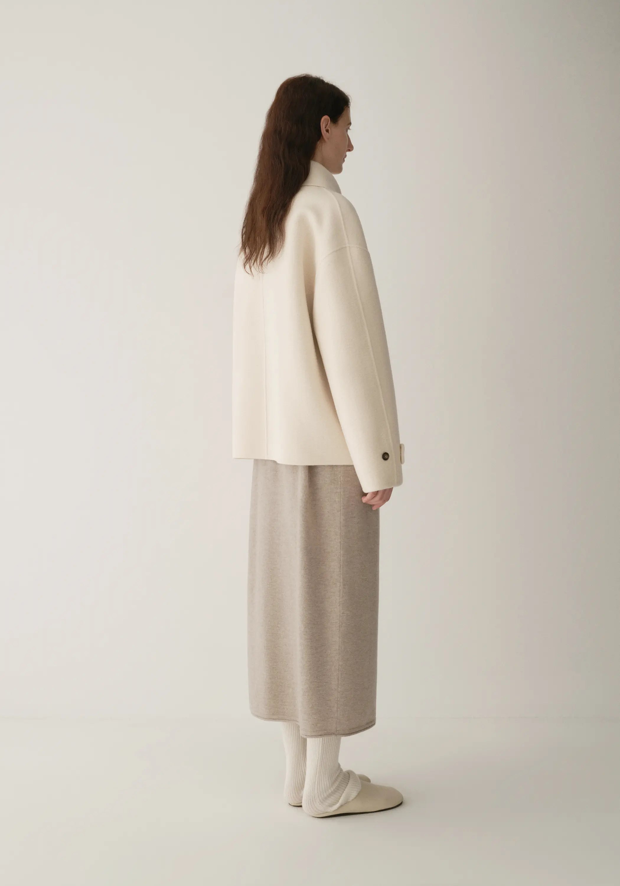#color_off white