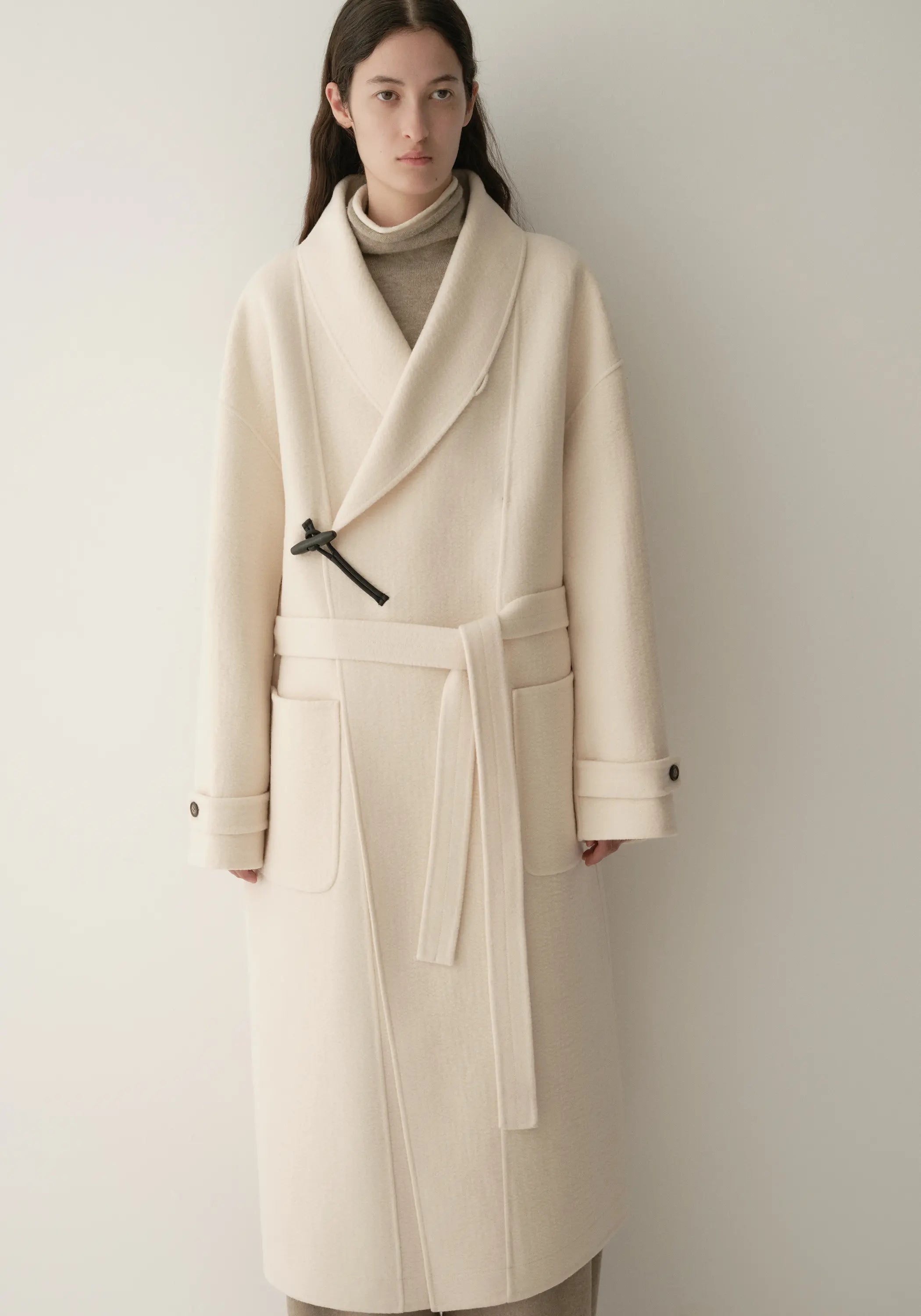 #color_off white