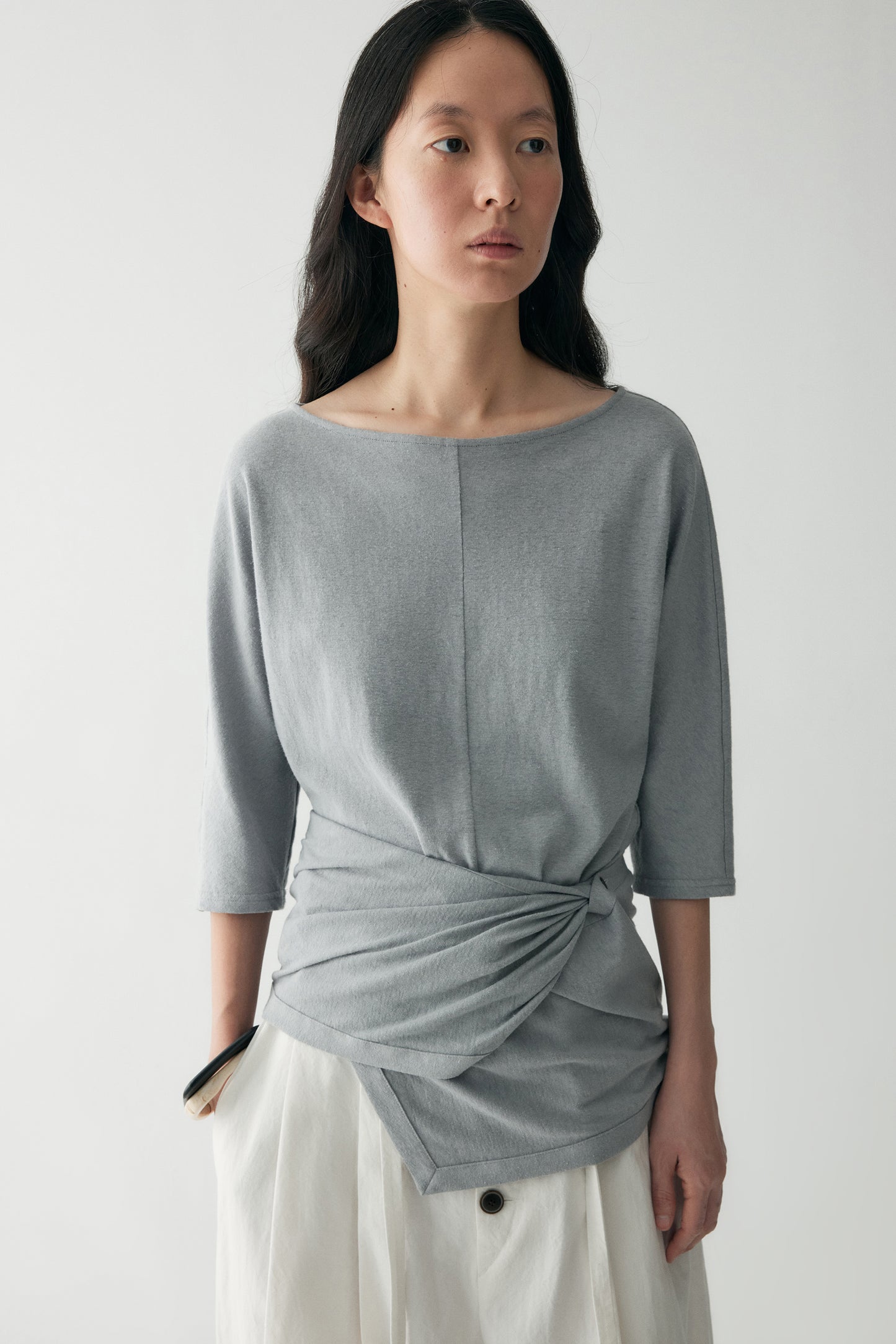 #color_mid gray