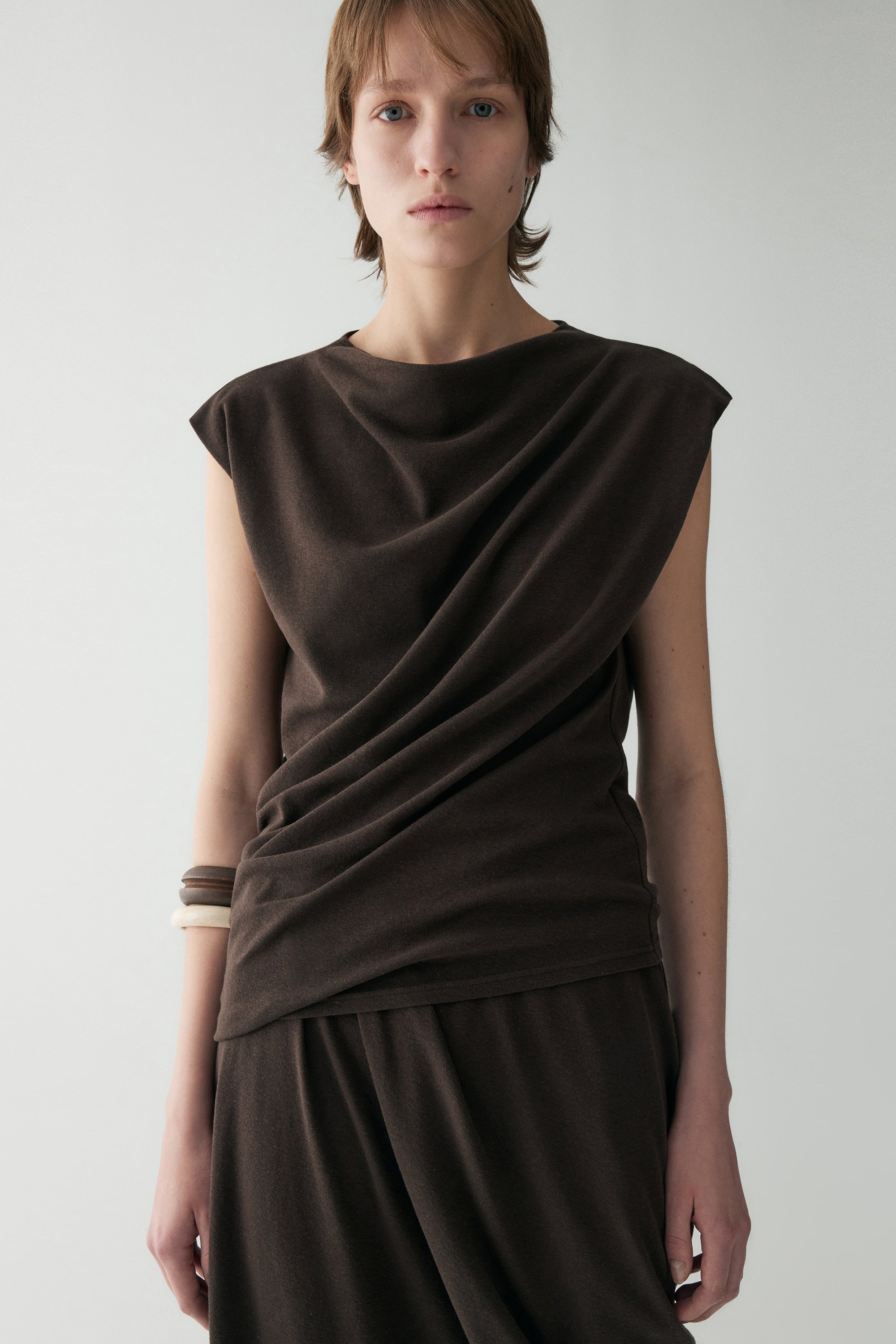 #color_raw umber