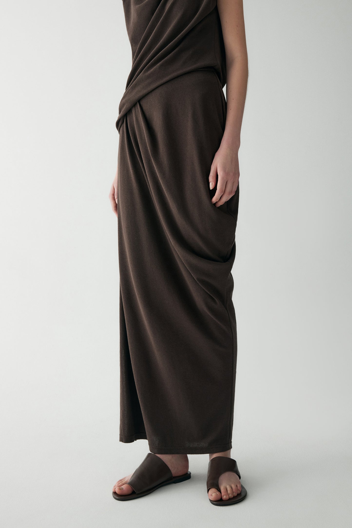 #color_raw umber