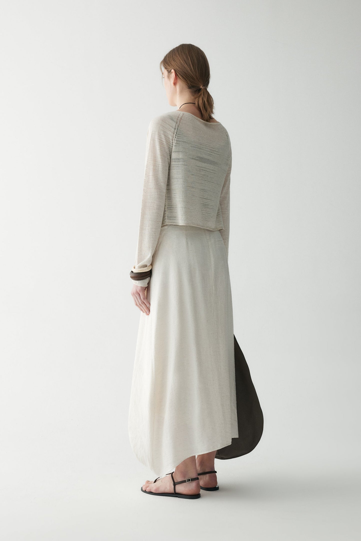 #color_off white