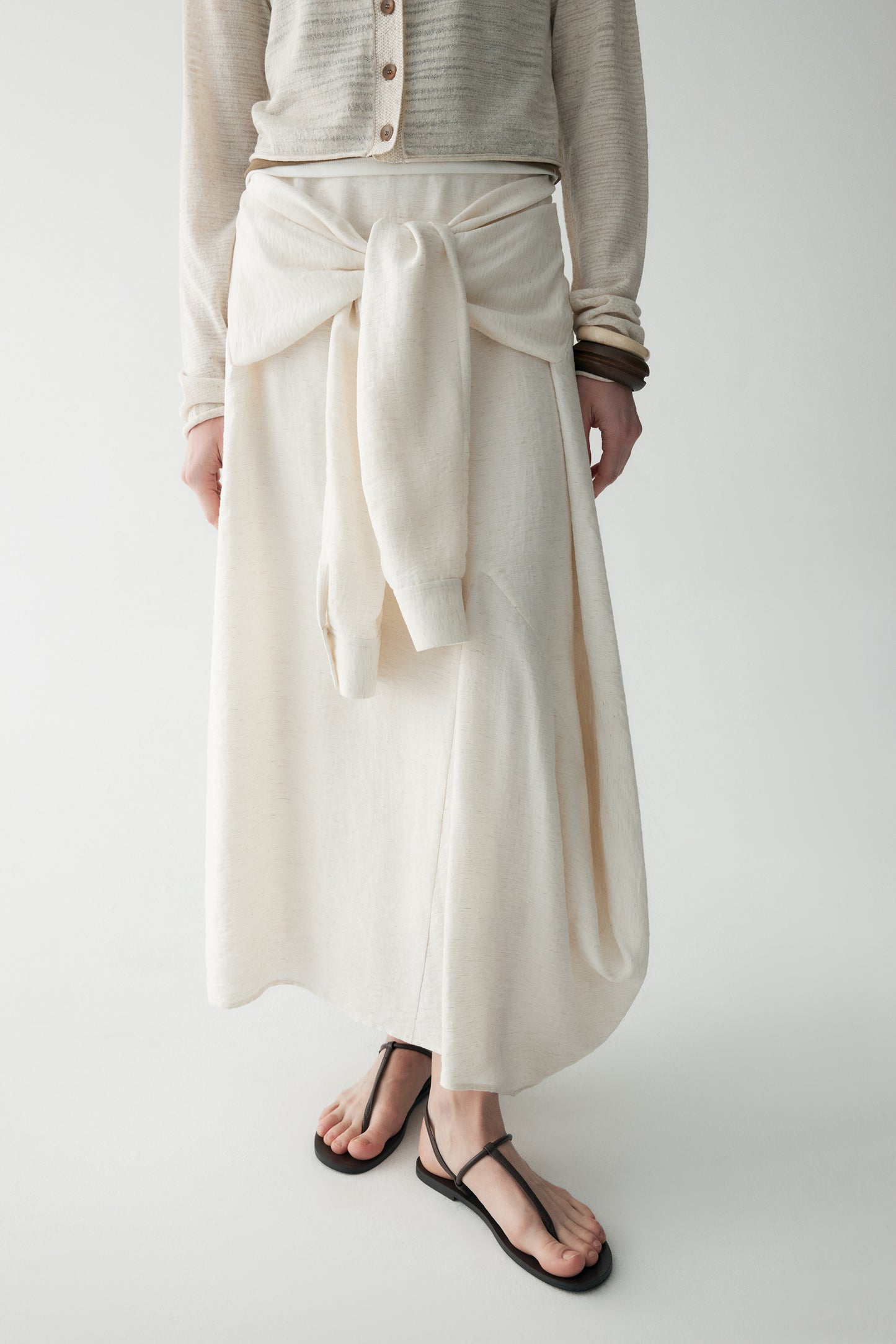 #color_off white