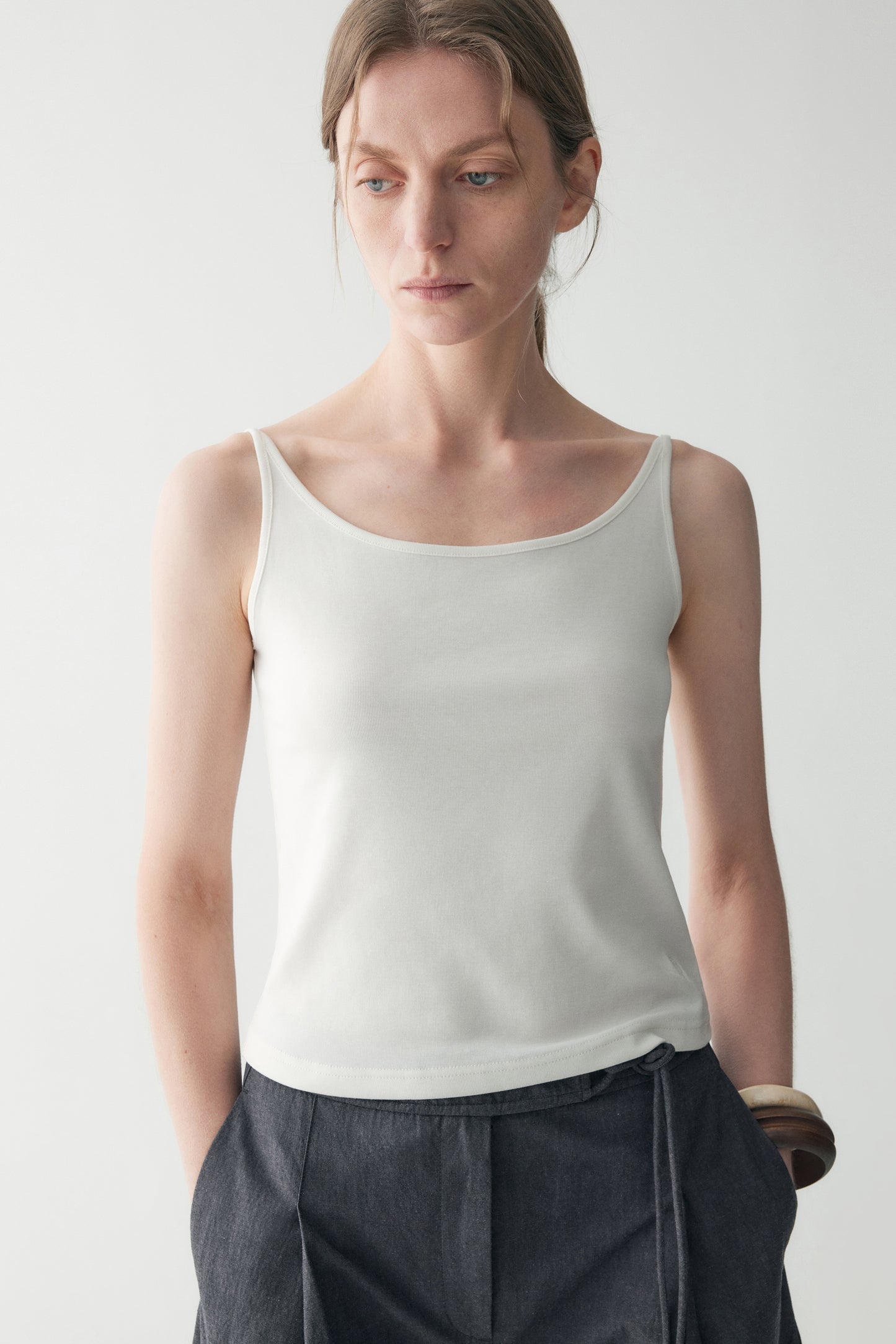 #color_off white