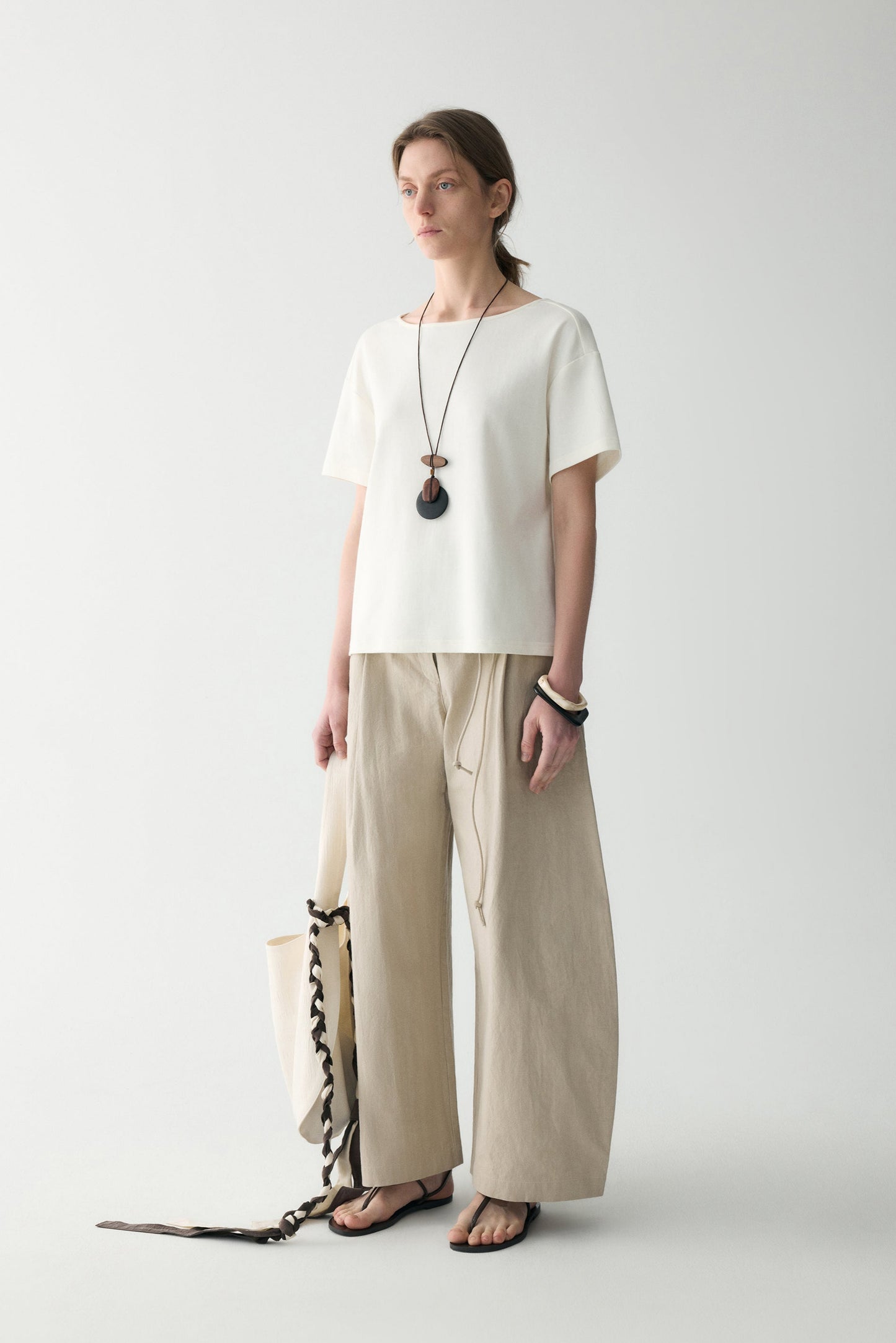 #color_off white