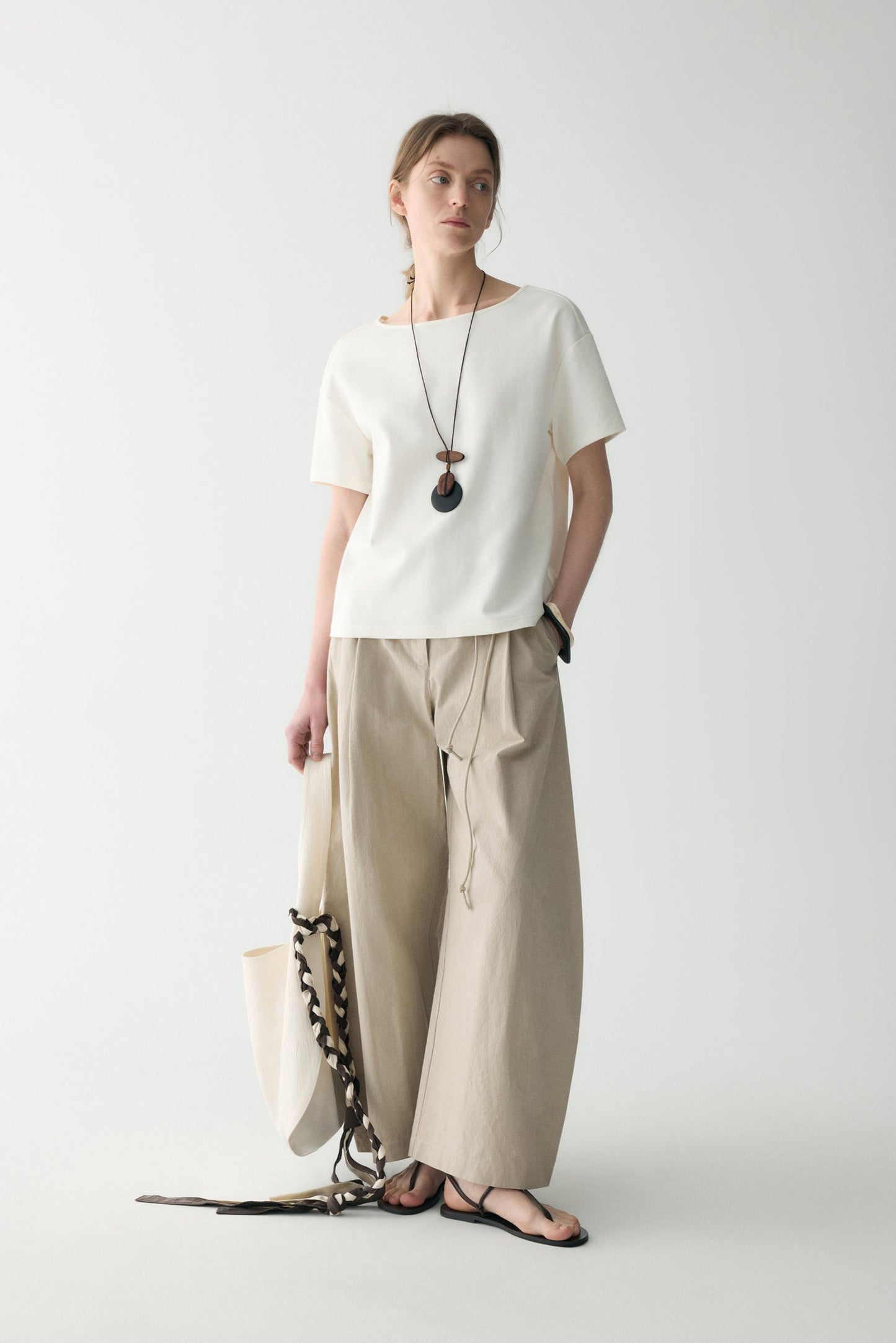 #color_off white