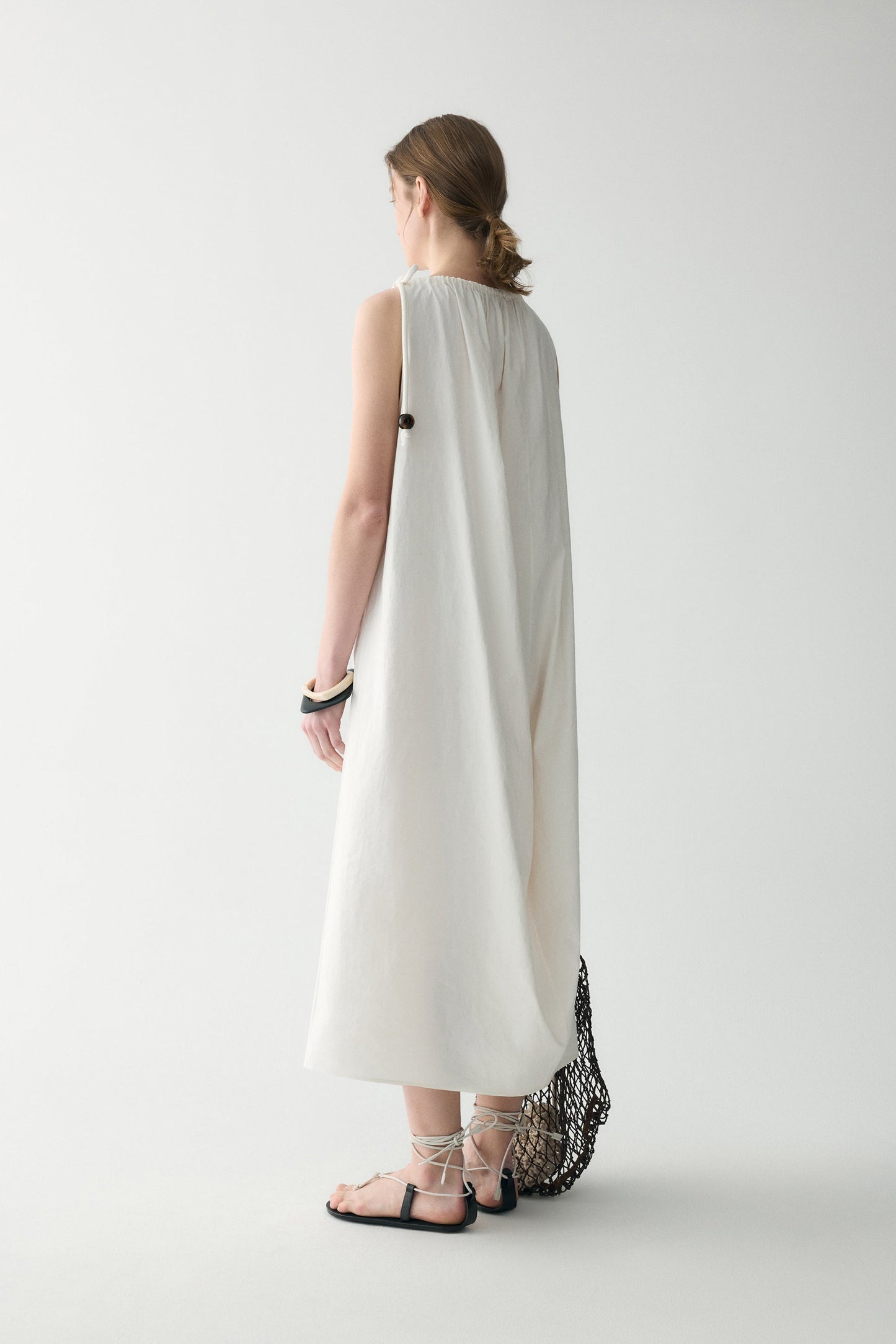 #color_cream white