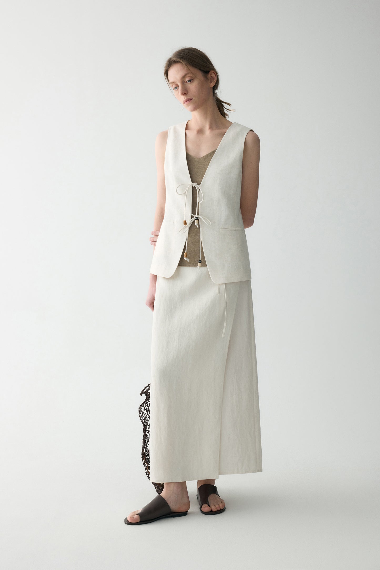 #color_cream white