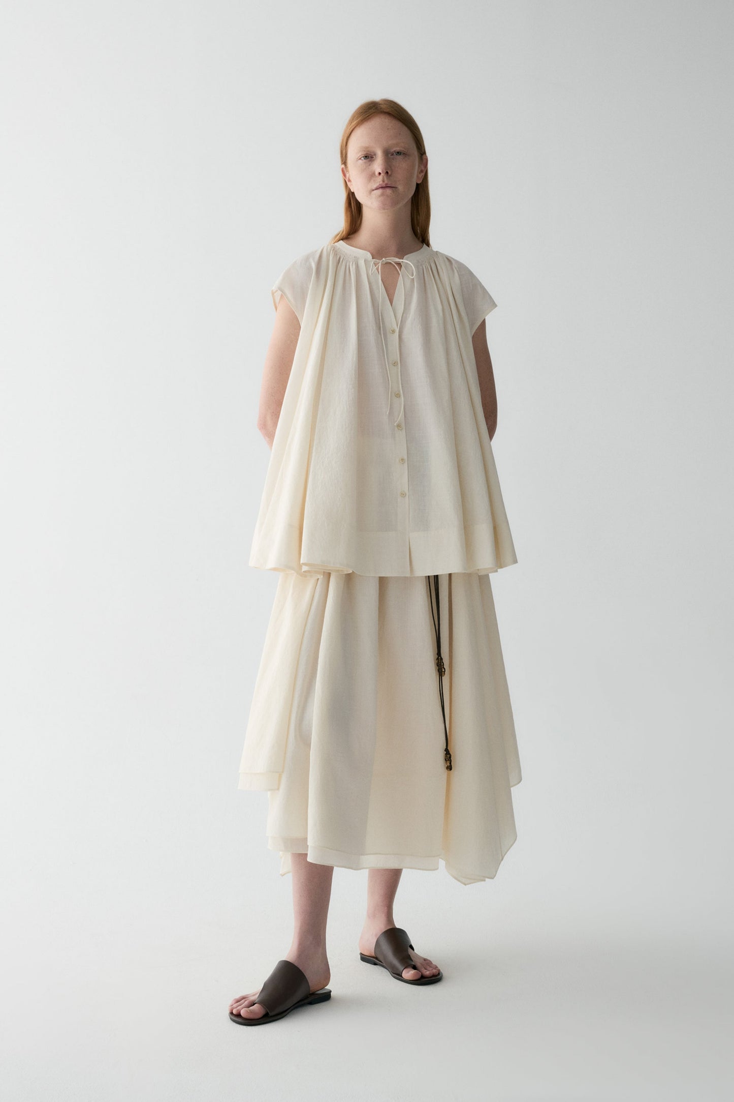 #color_cream white