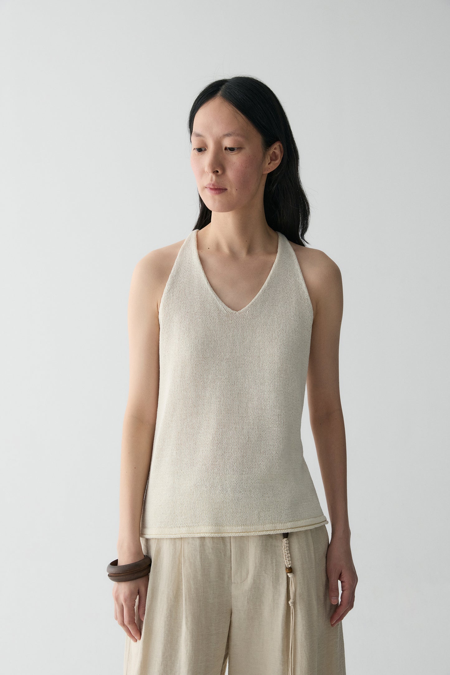 #color_off white