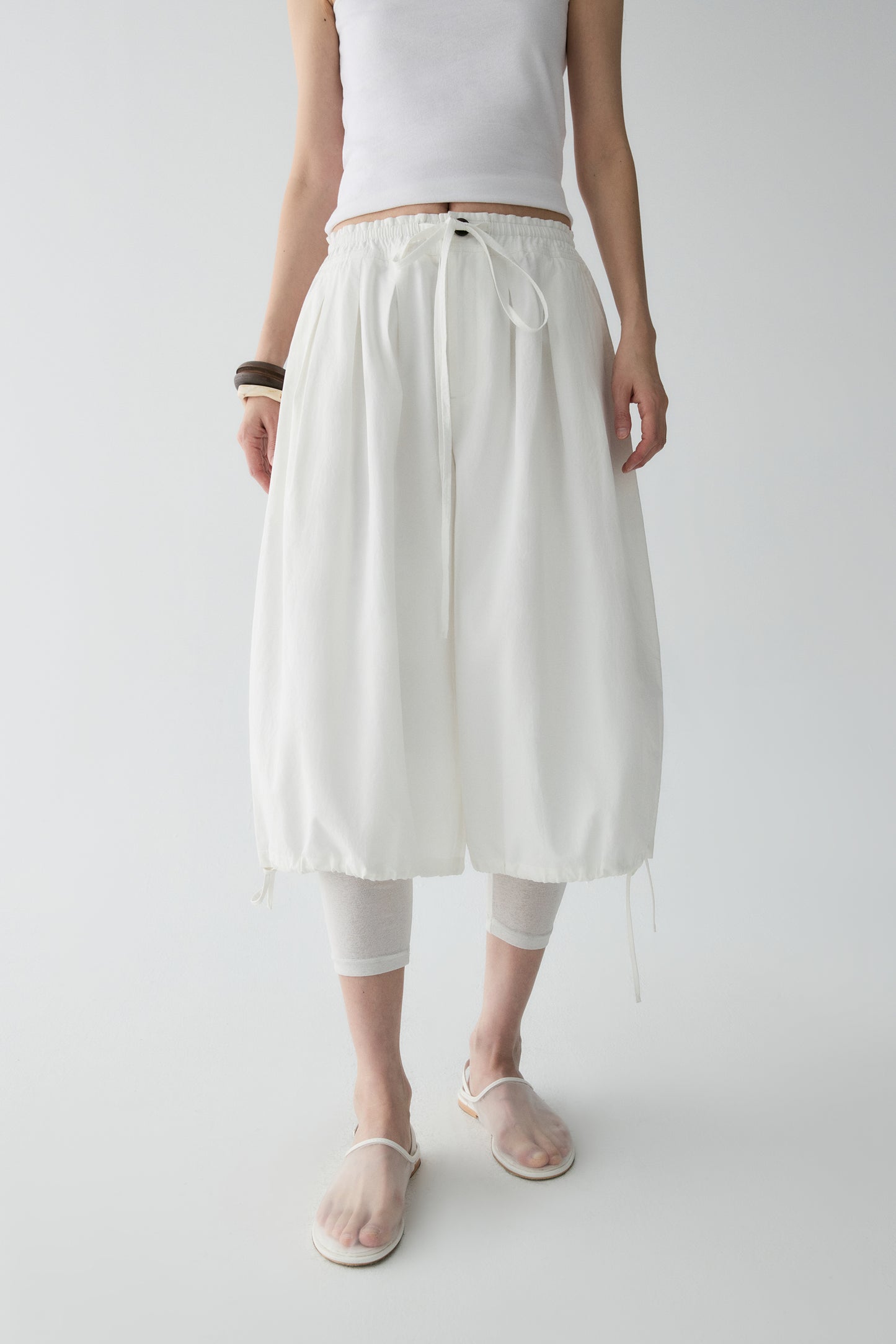 #color_off white