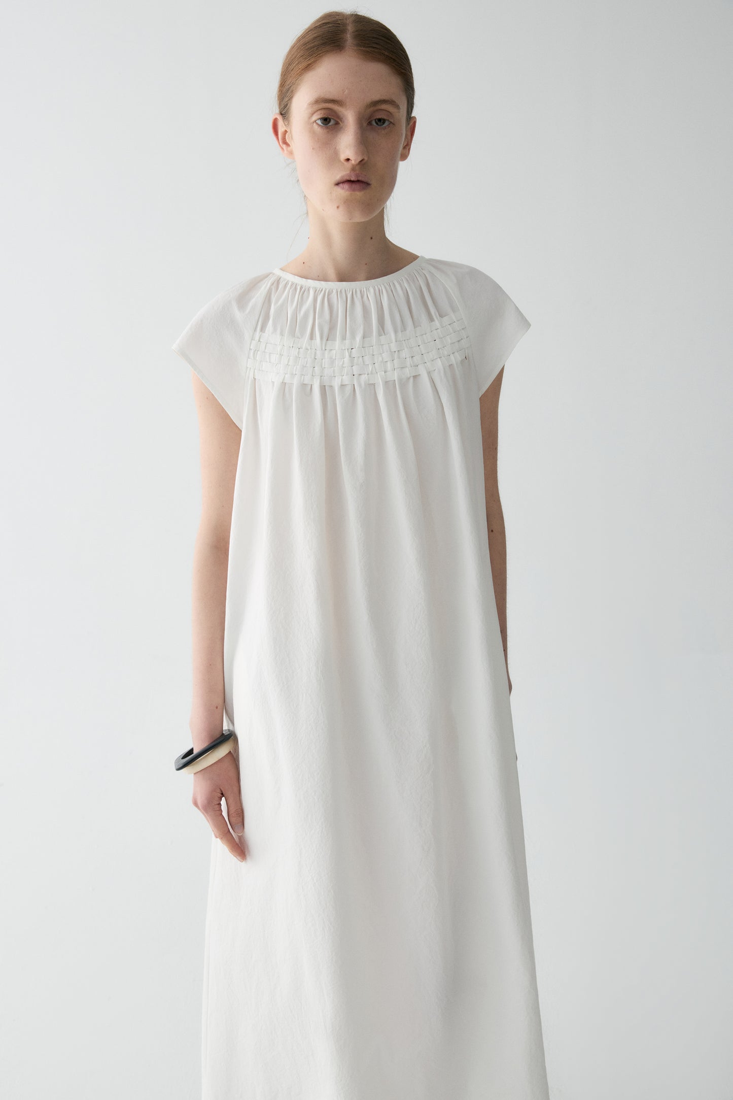 #color_off white
