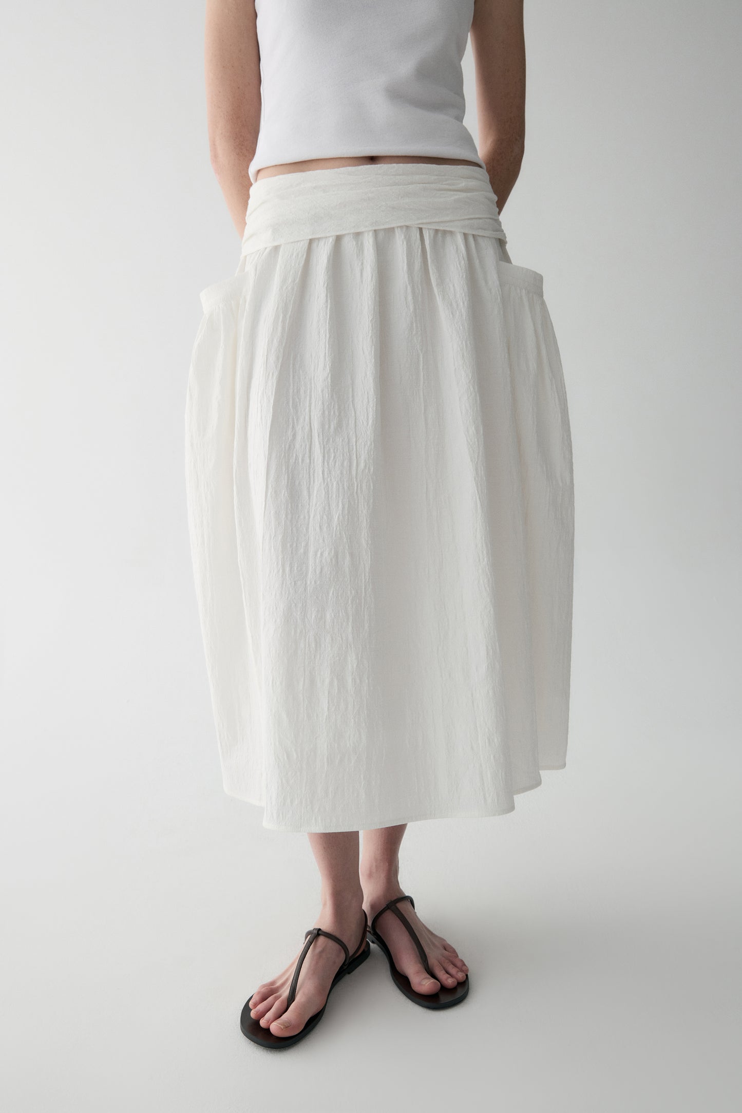 #color_off white