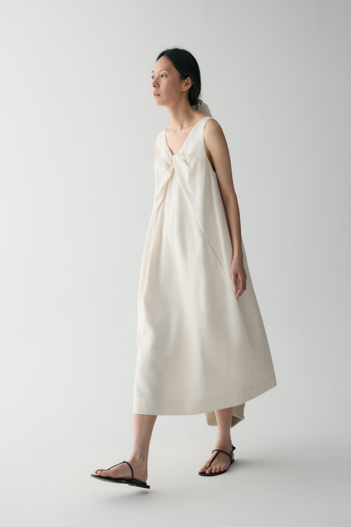 #color_off white