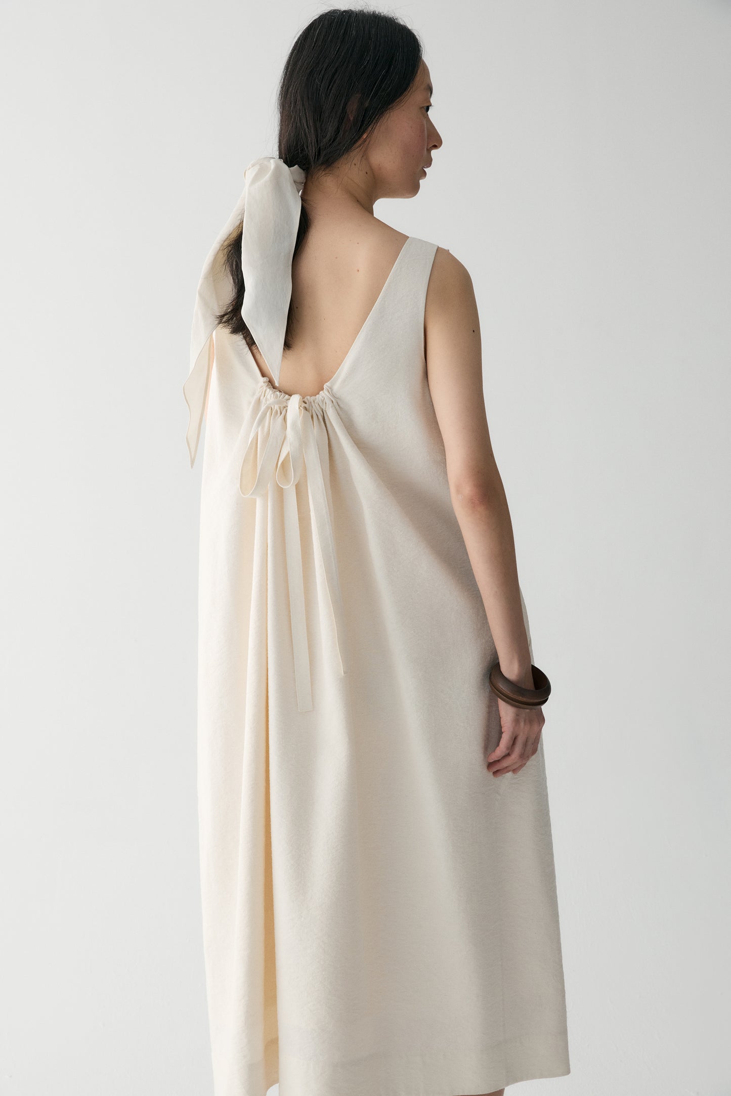#color_off white