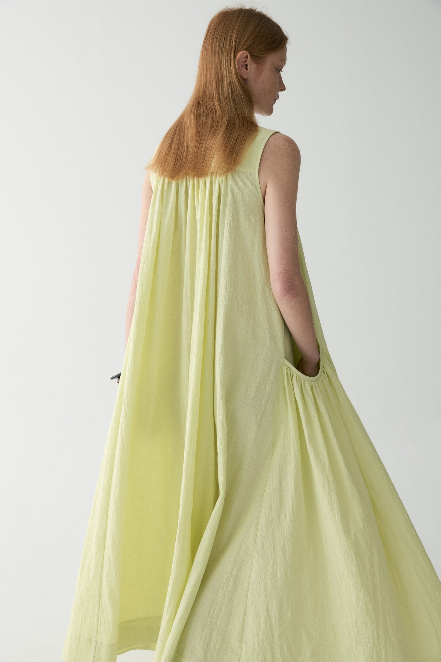#color_Ivory