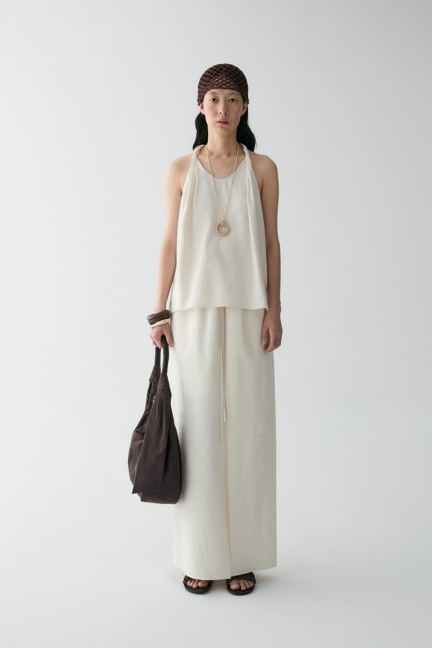 #color_off white