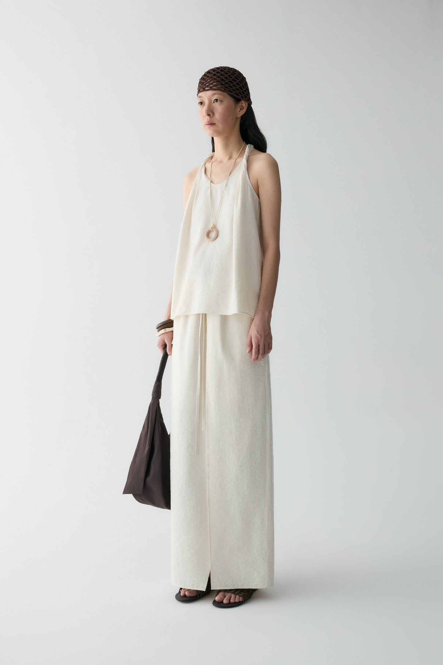 #color_off white