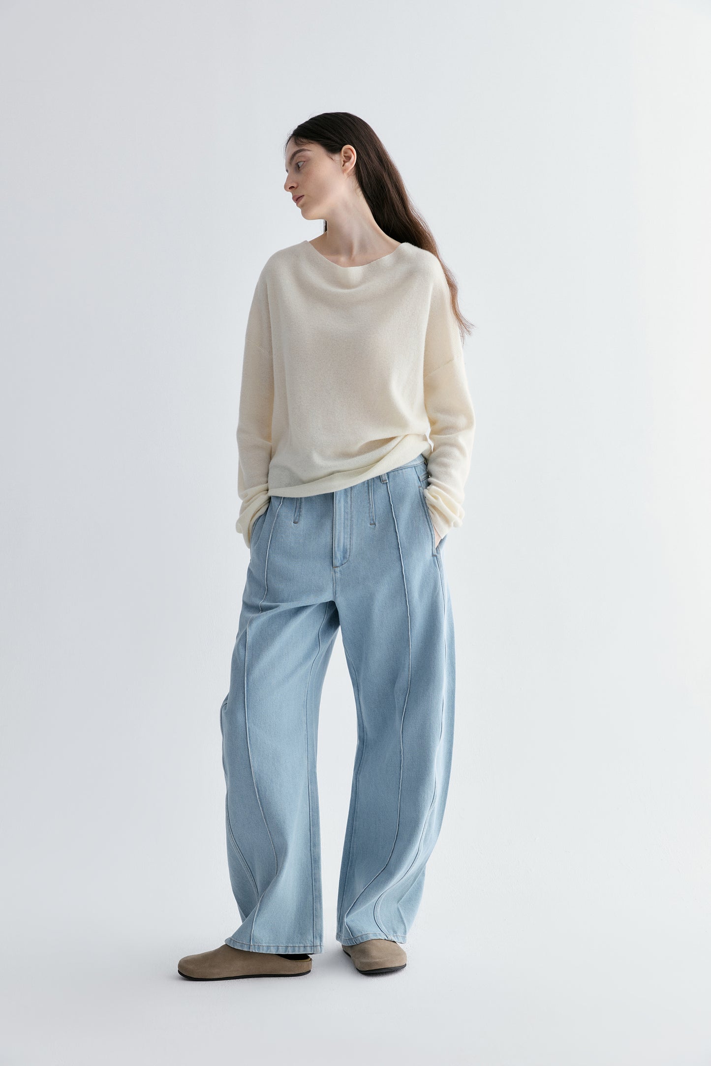 #color_off white