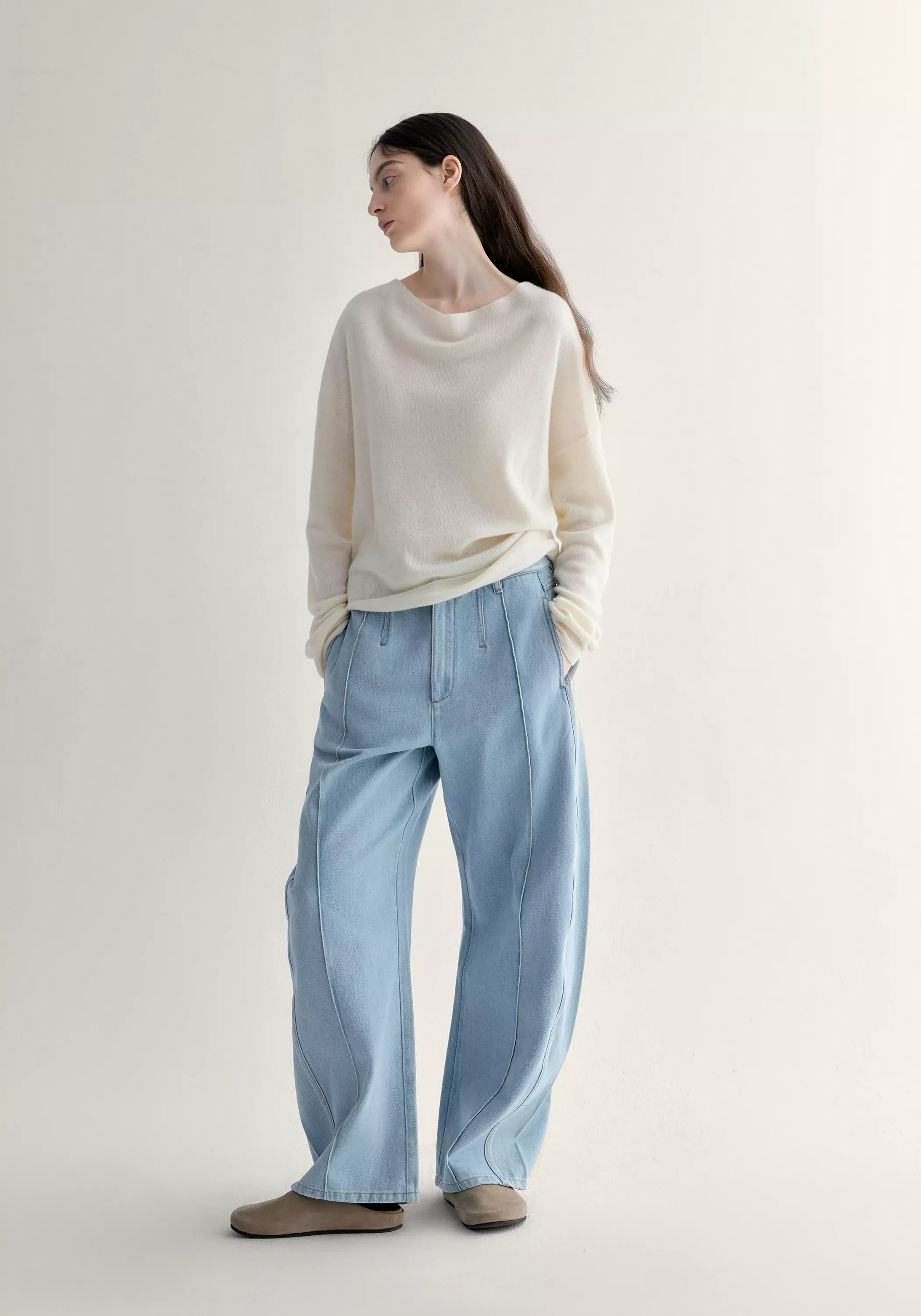 #color_off white