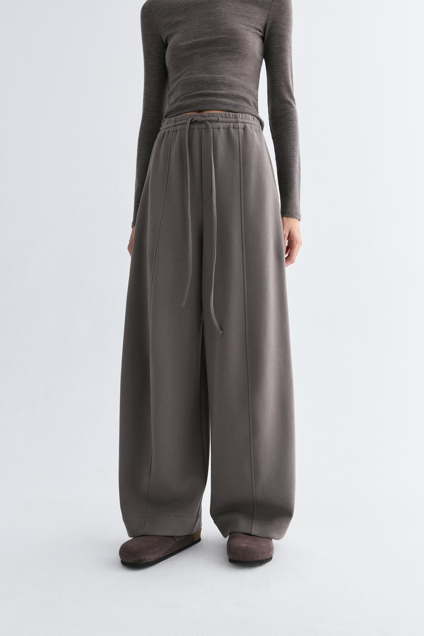 #color_mid gray