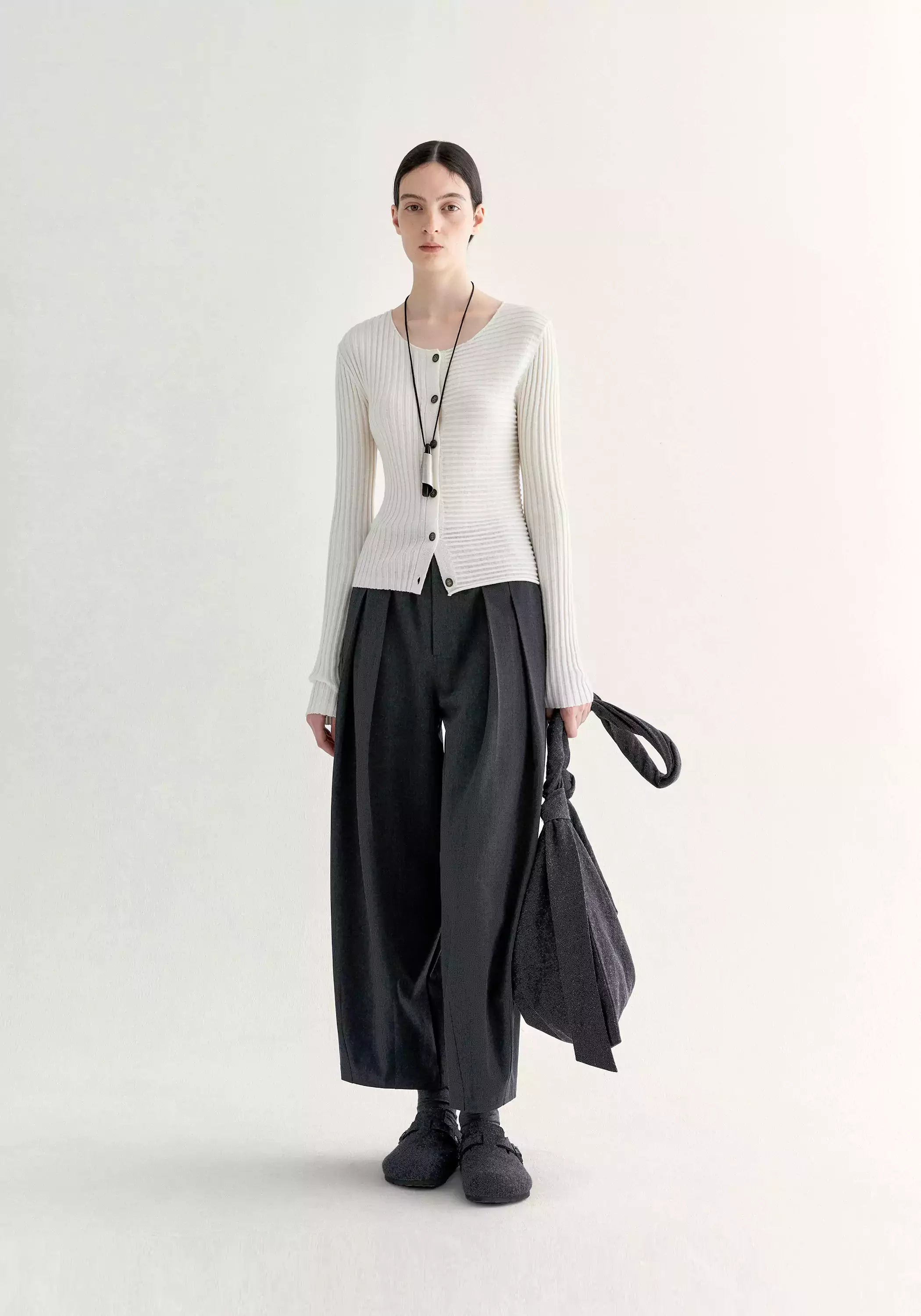 #color_off white