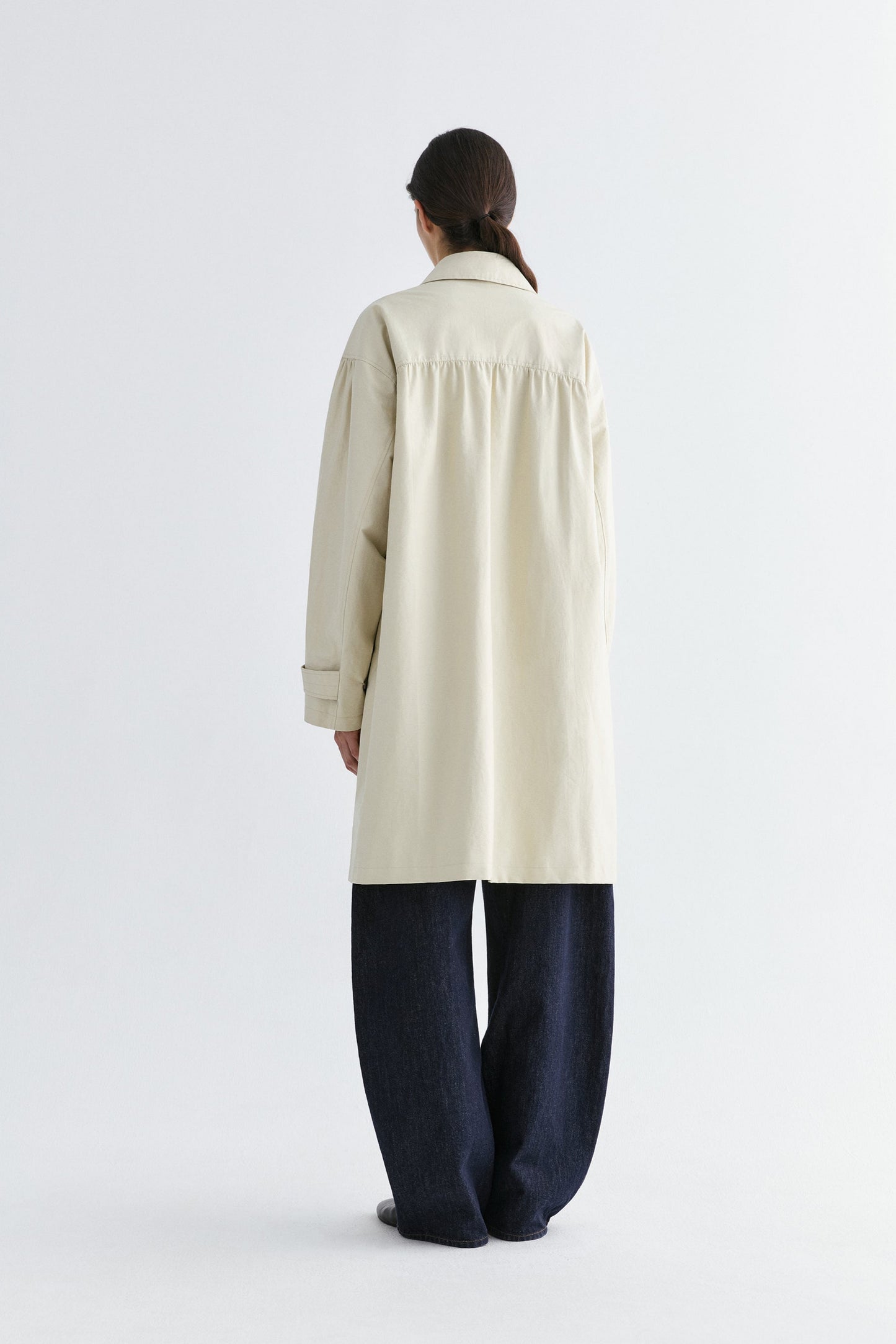 #color_cream white