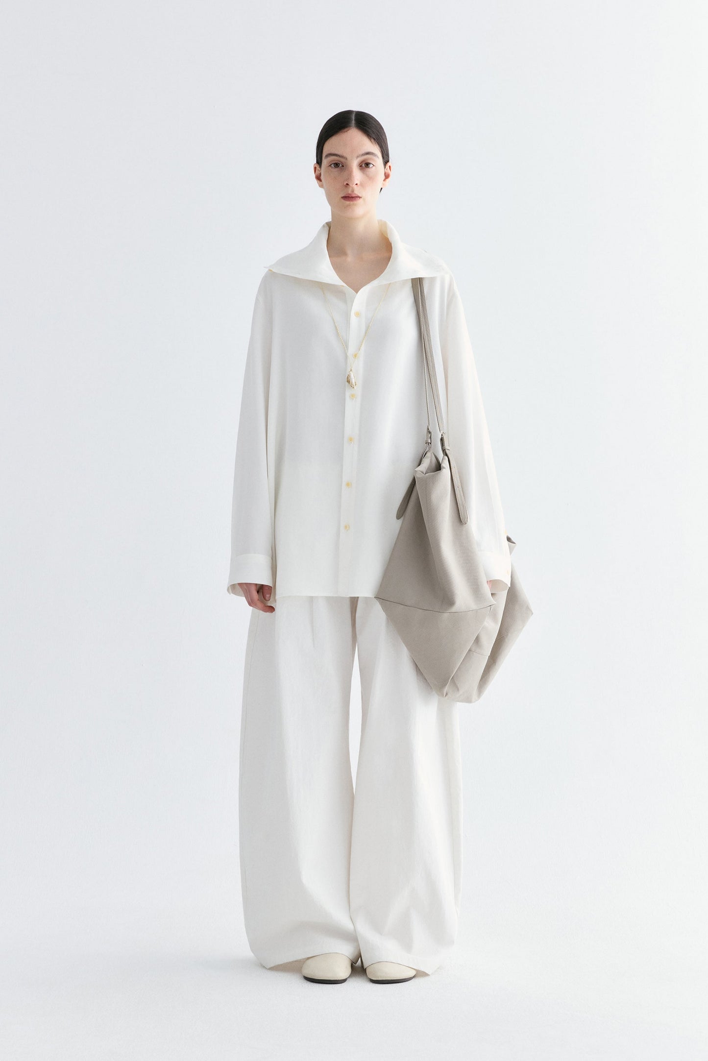#color_off white