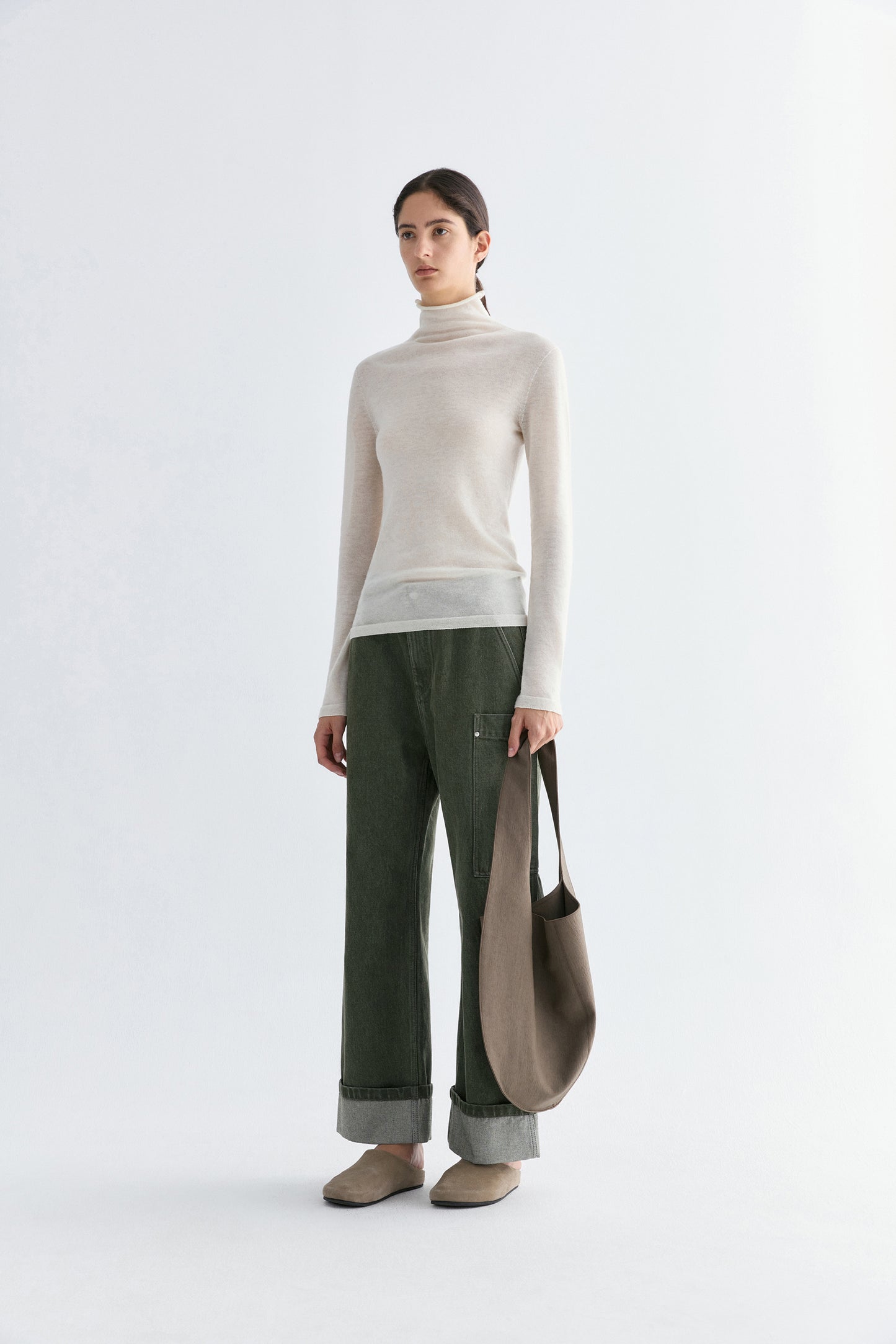 #color_off white