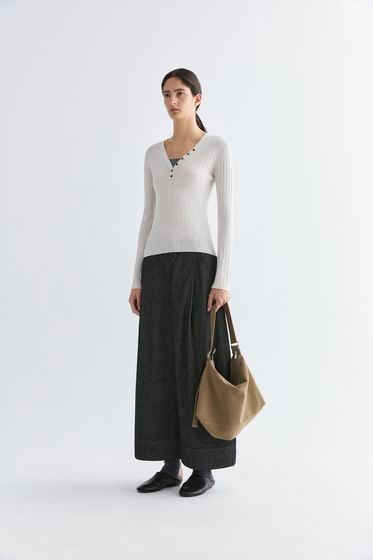 #color_off white