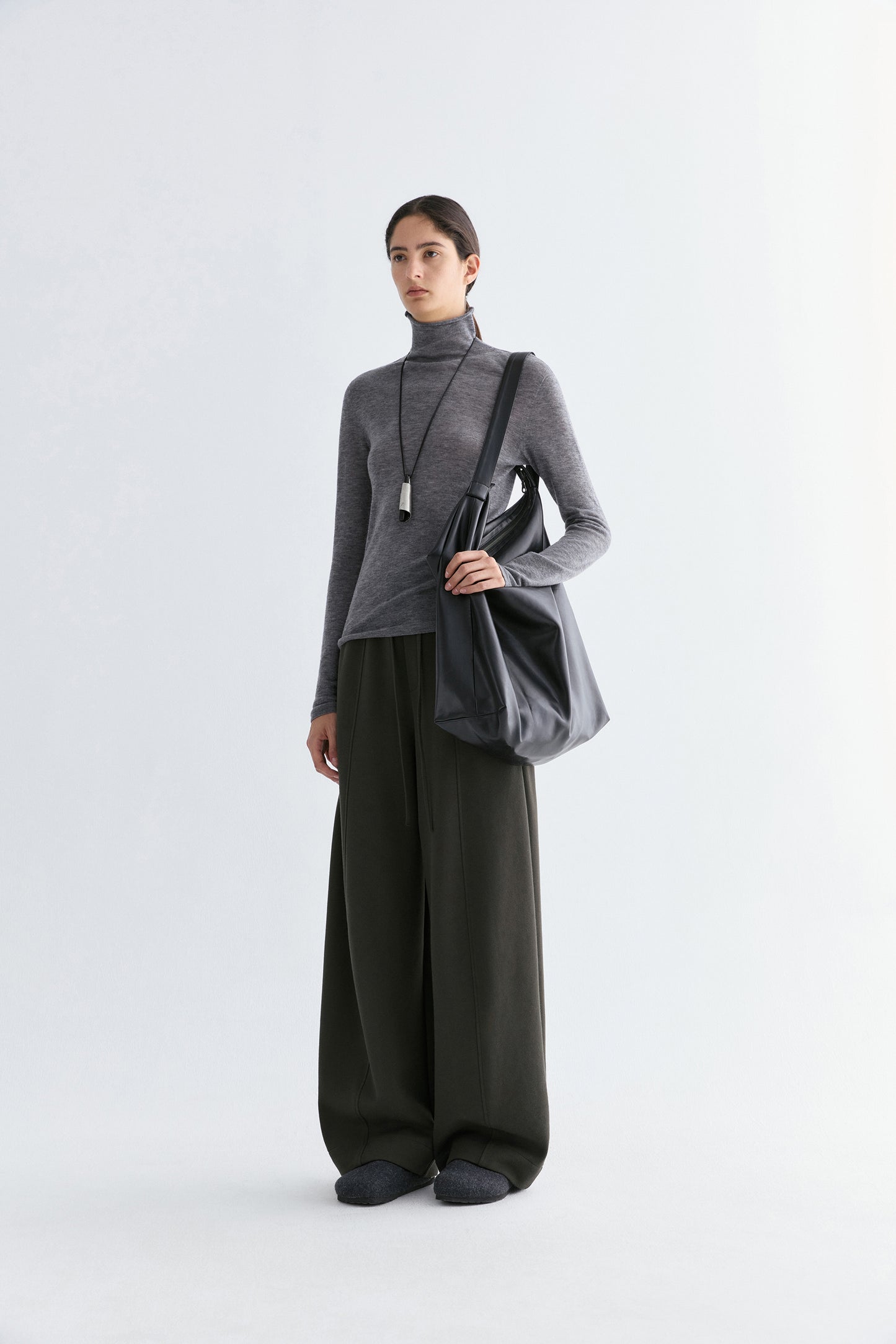 #color_mid gray