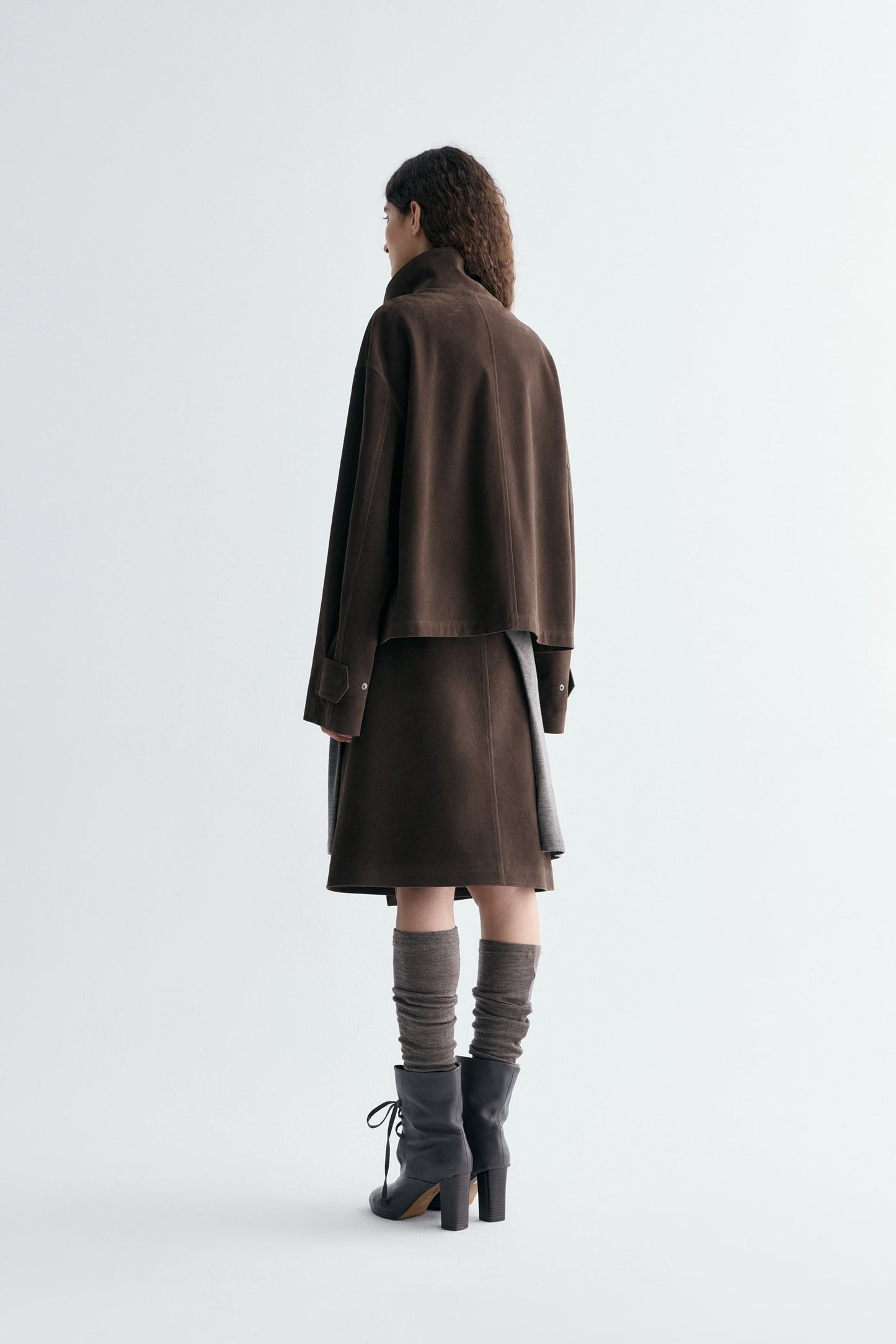 #color_raw umber