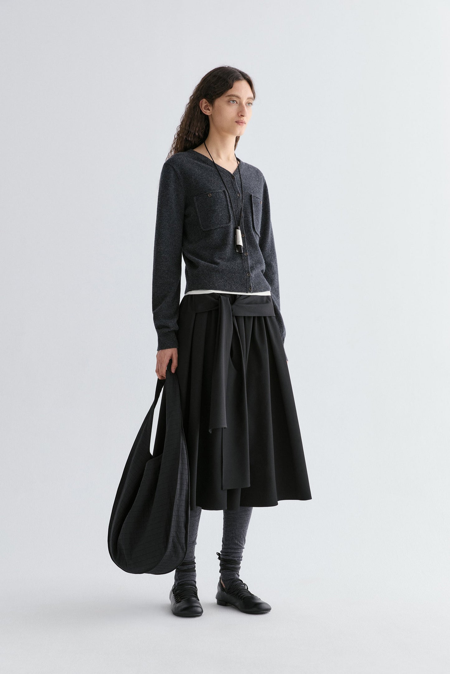 #color_black ash