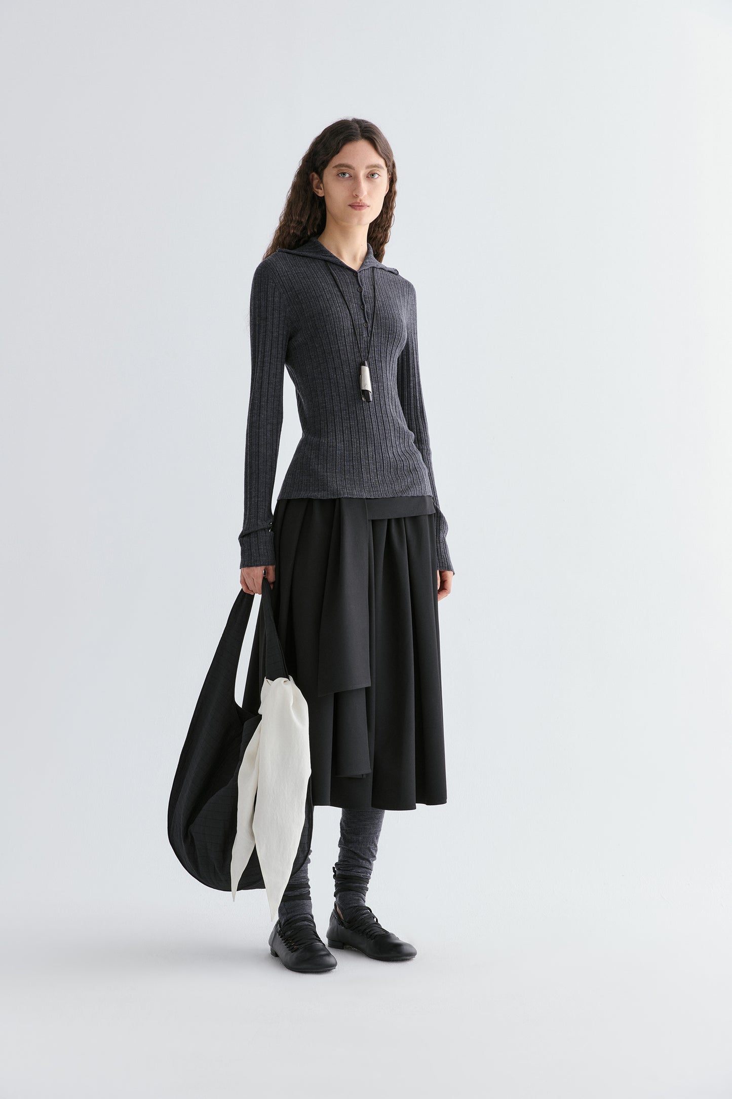 #color_black ash