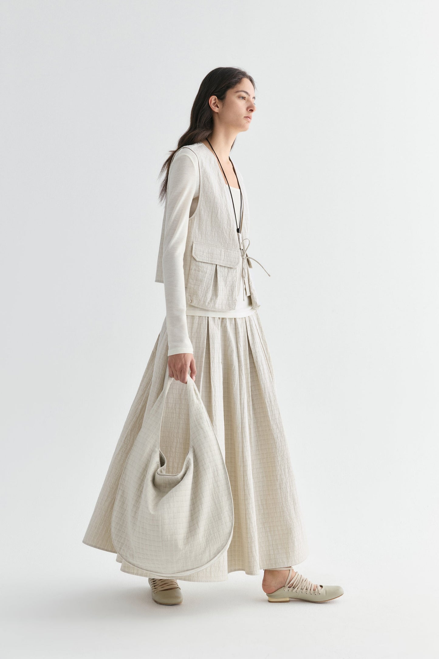 #color_off white