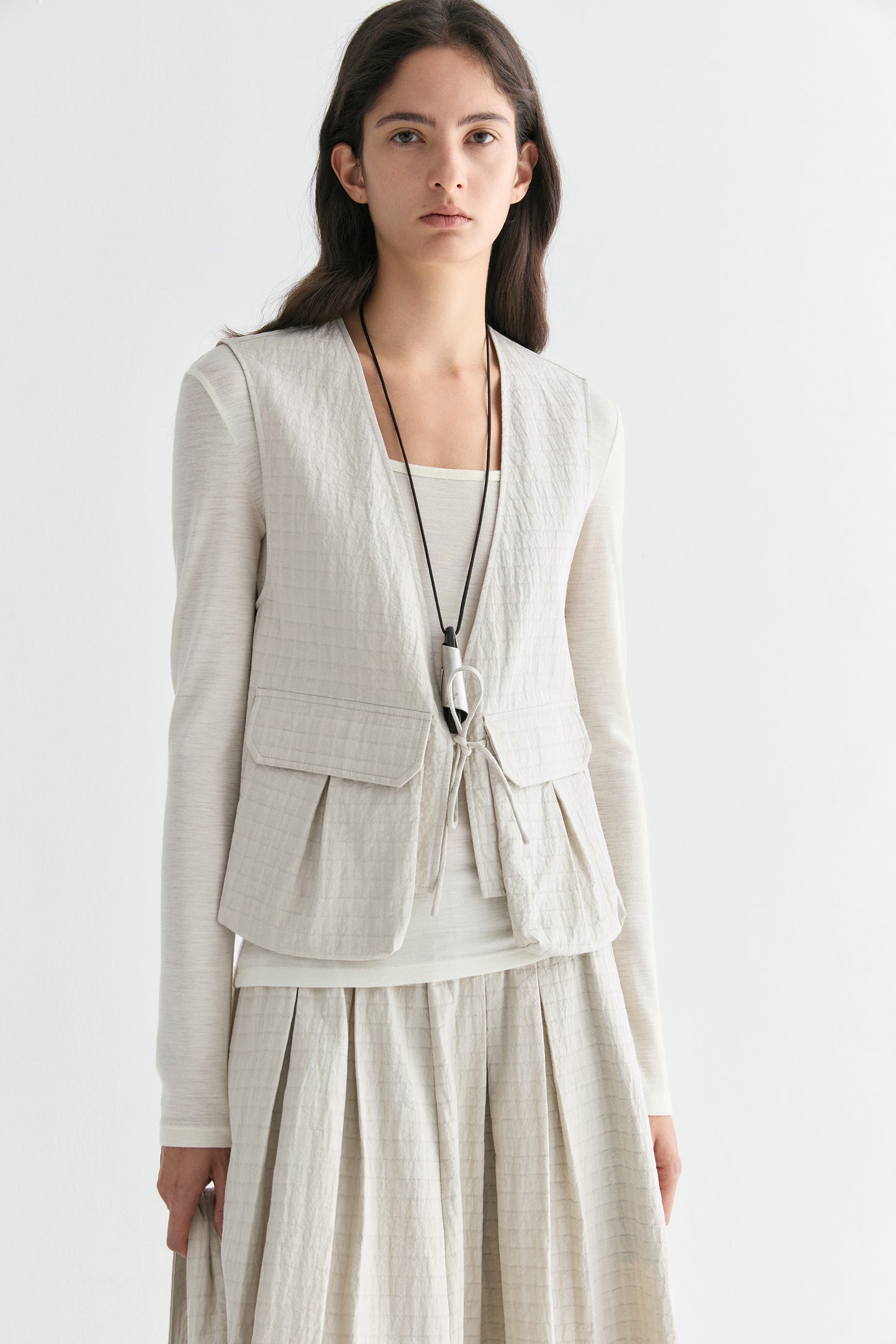 #color_off white