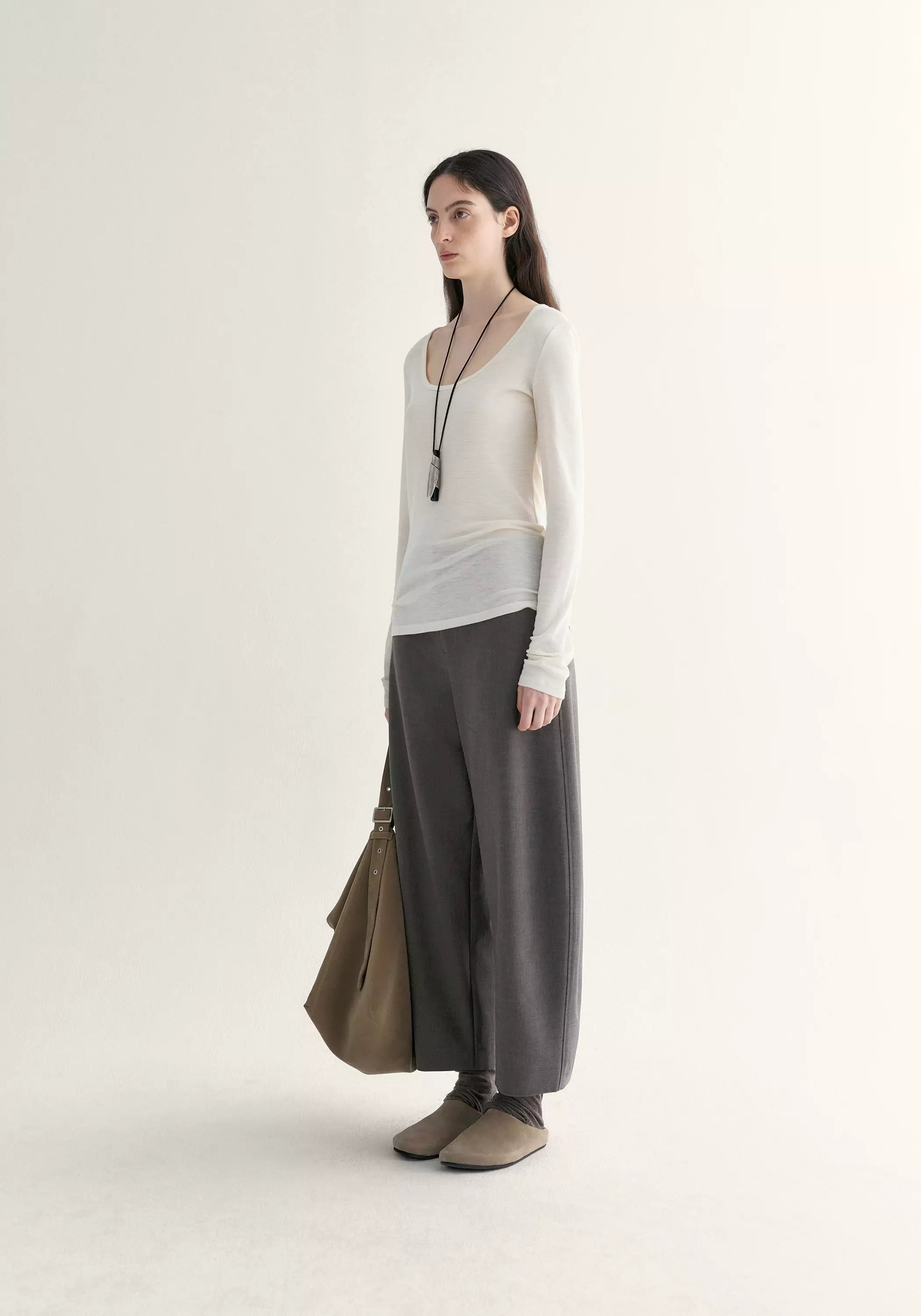#color_off white