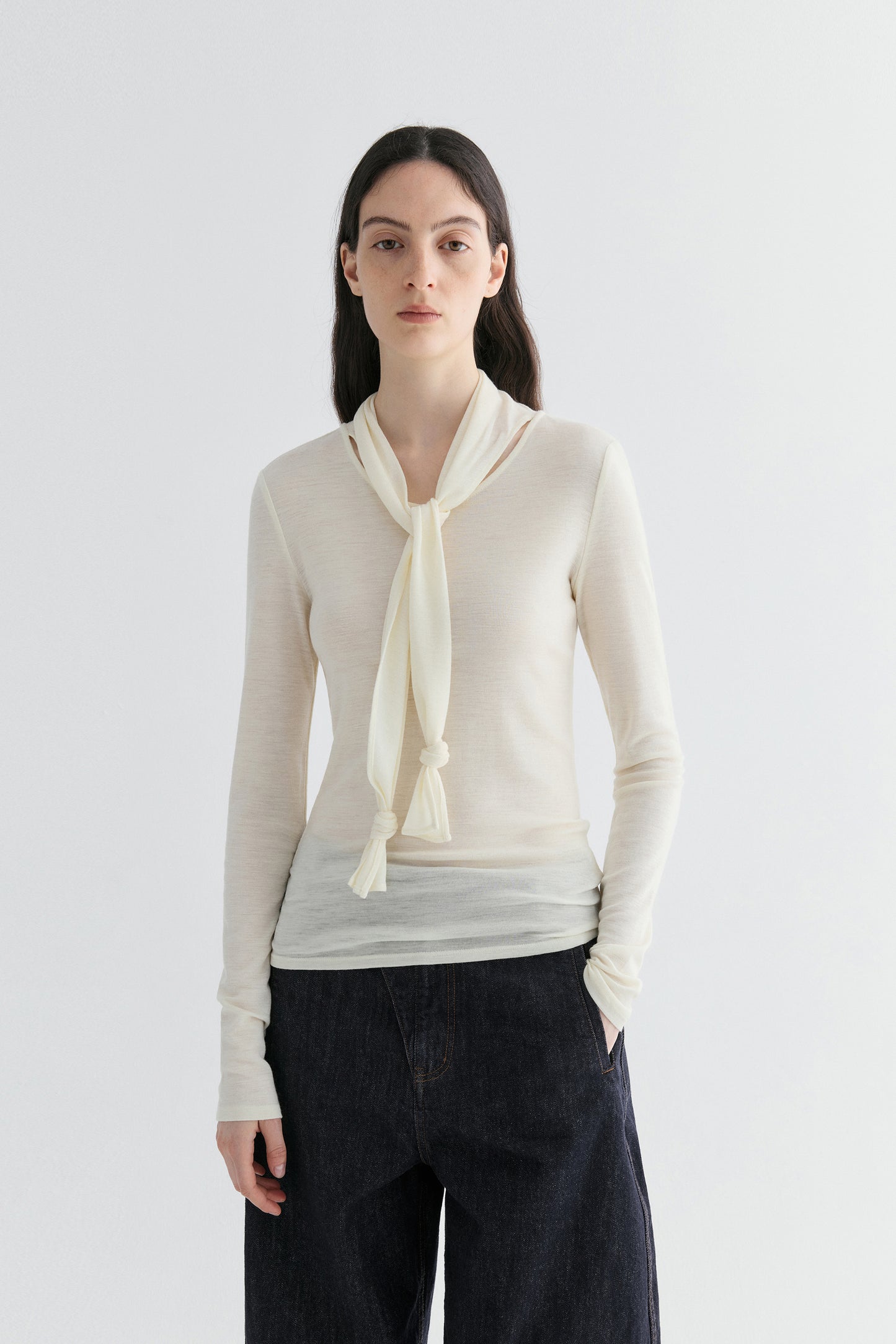 #color_off white