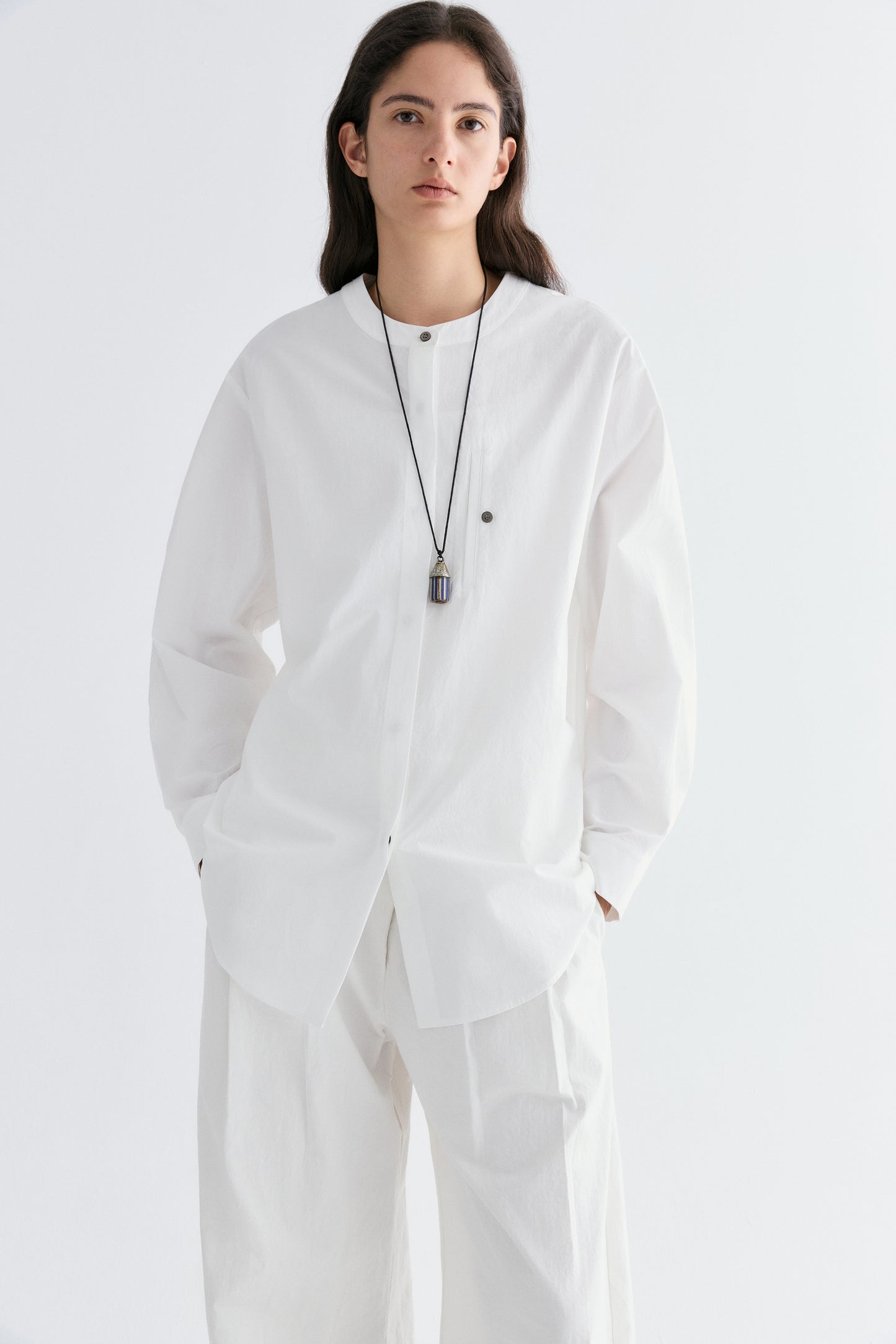 #color_off white