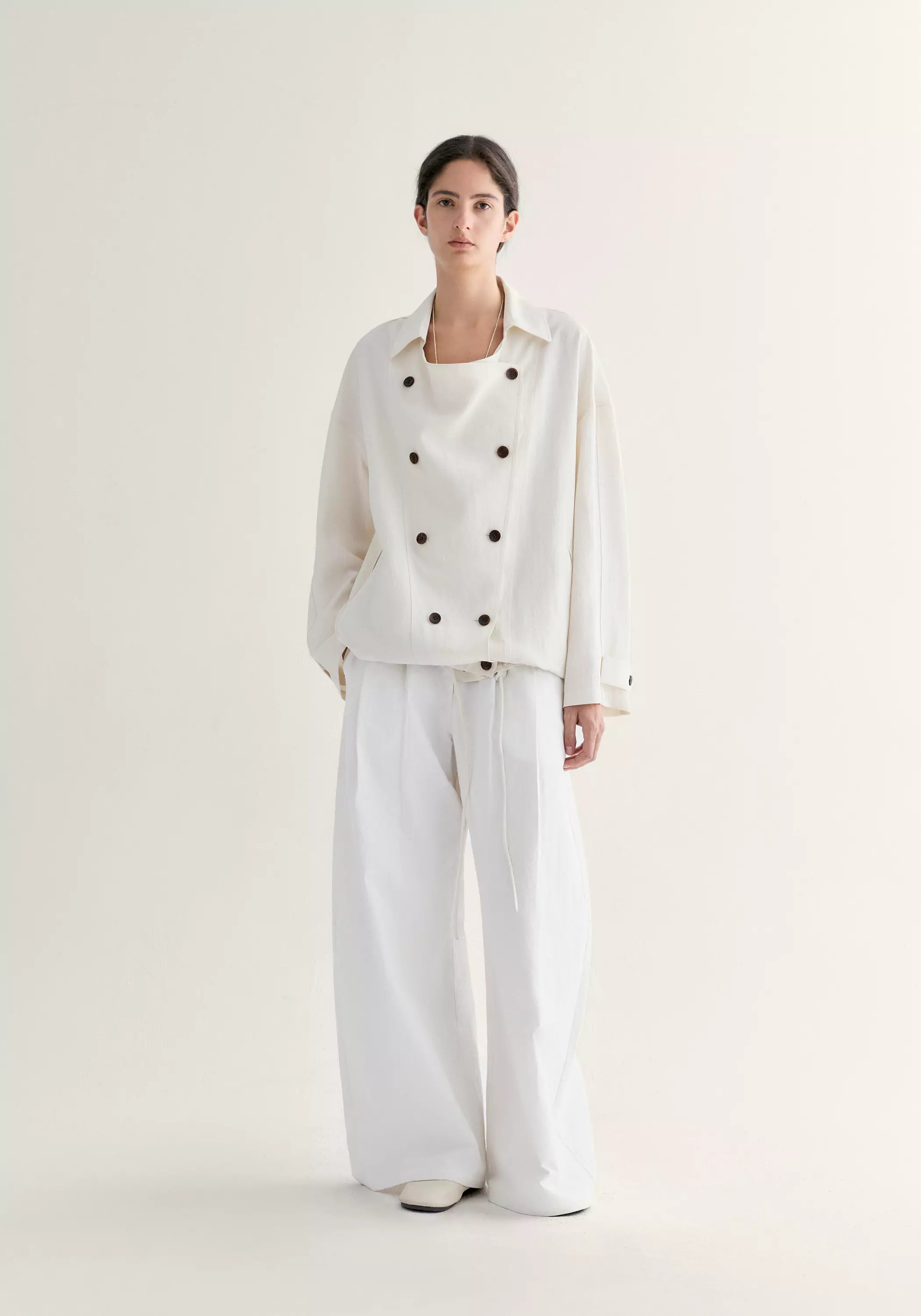 #color_cream white