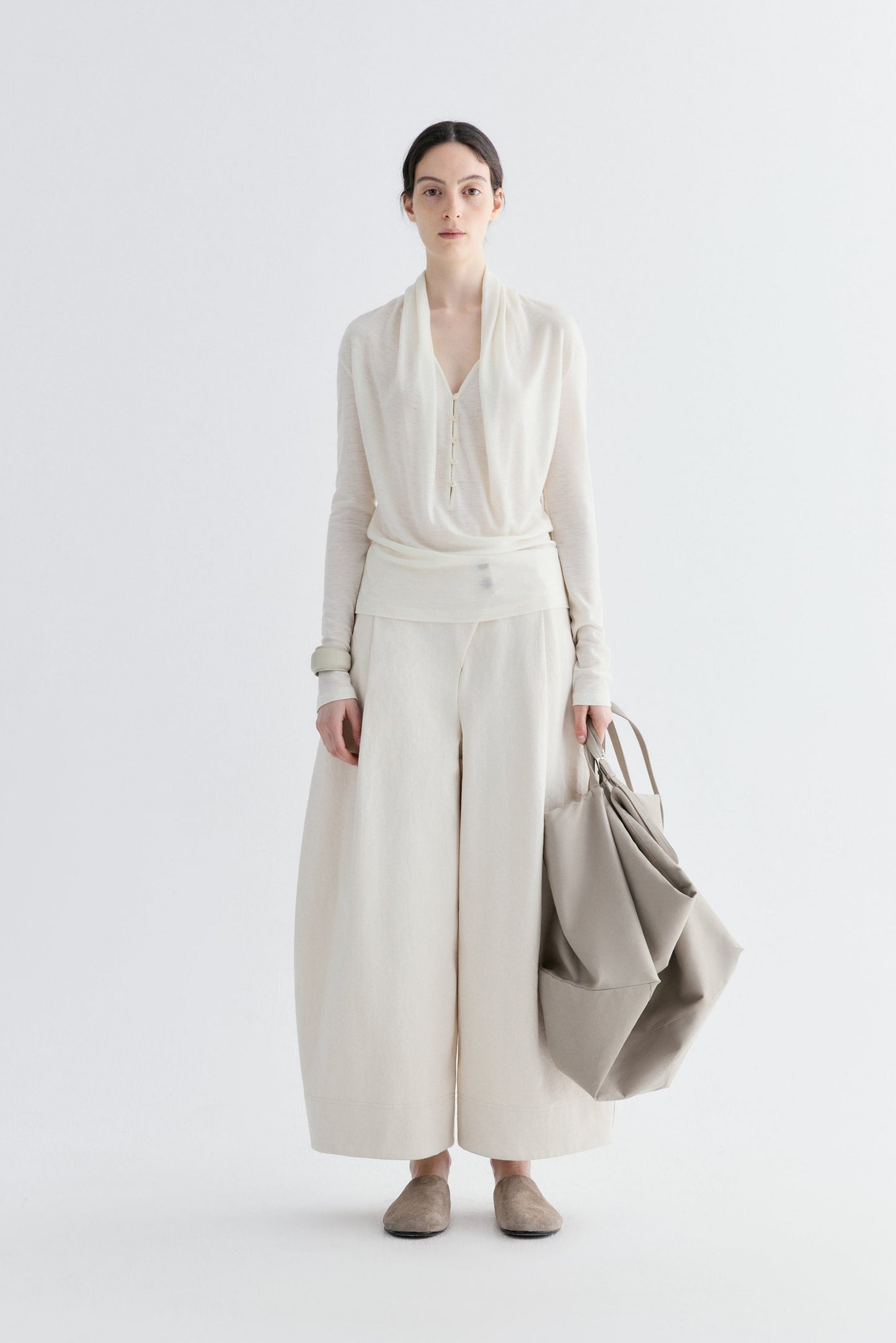 #color_cream white