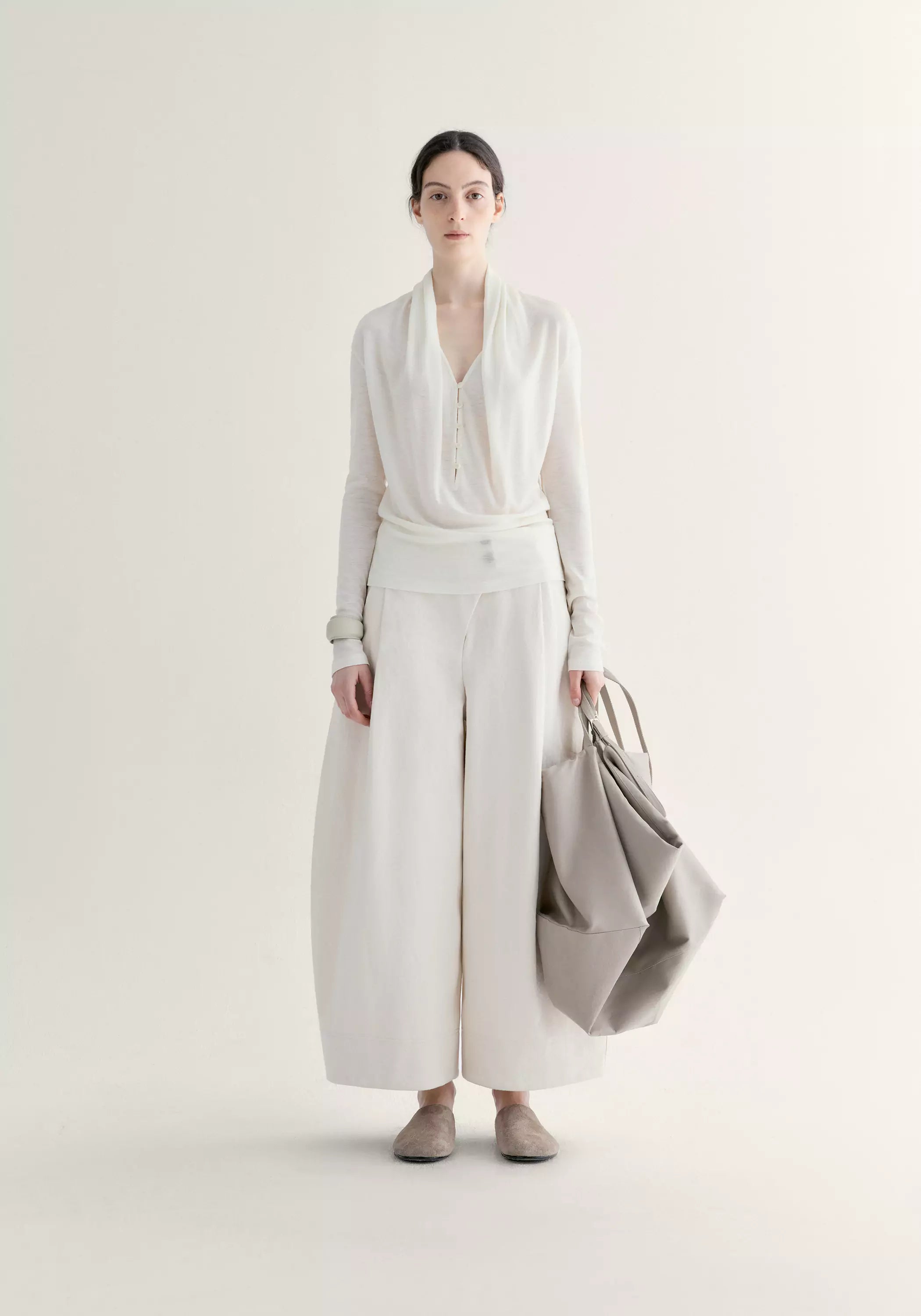 #color_cream white
