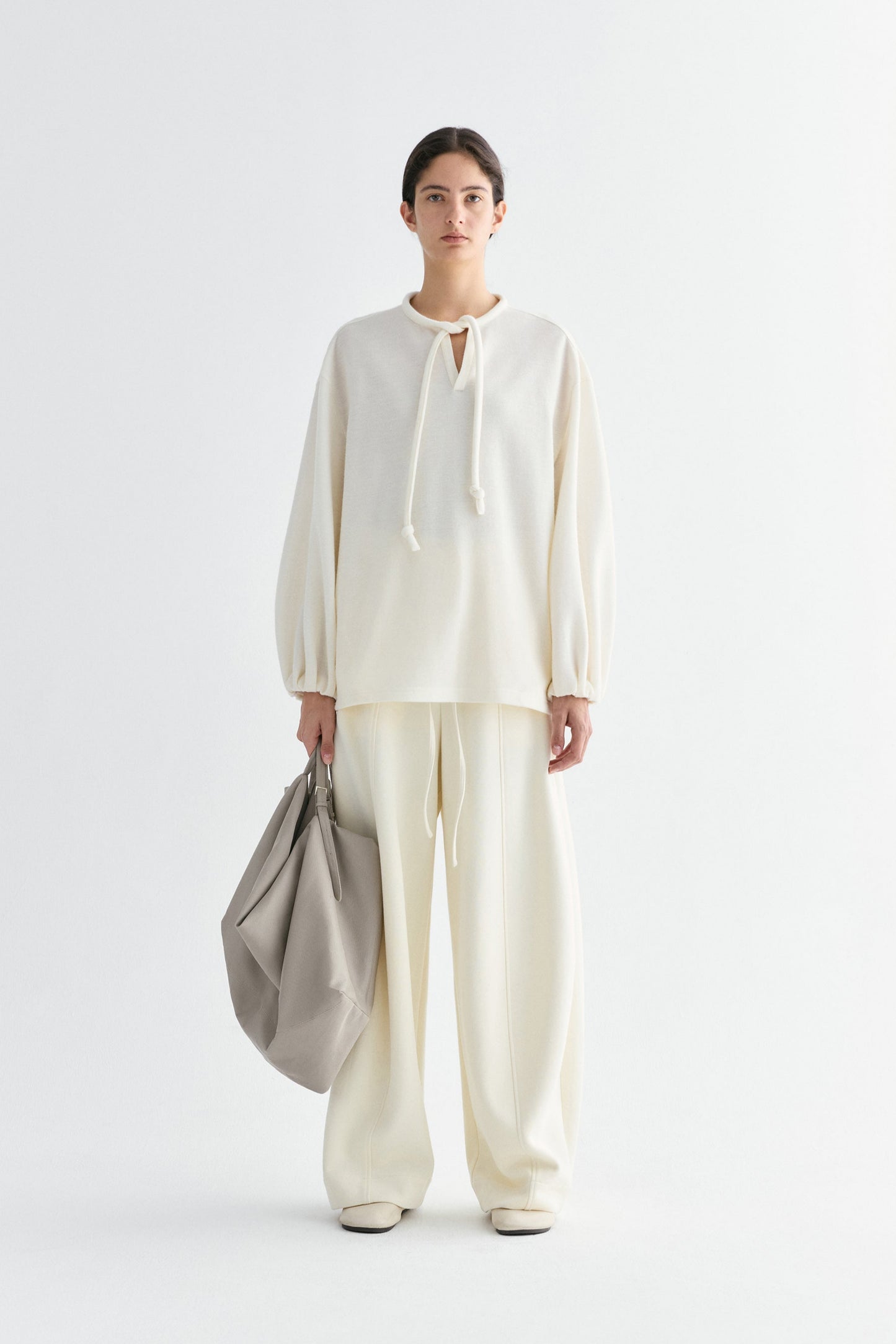 #color_off white