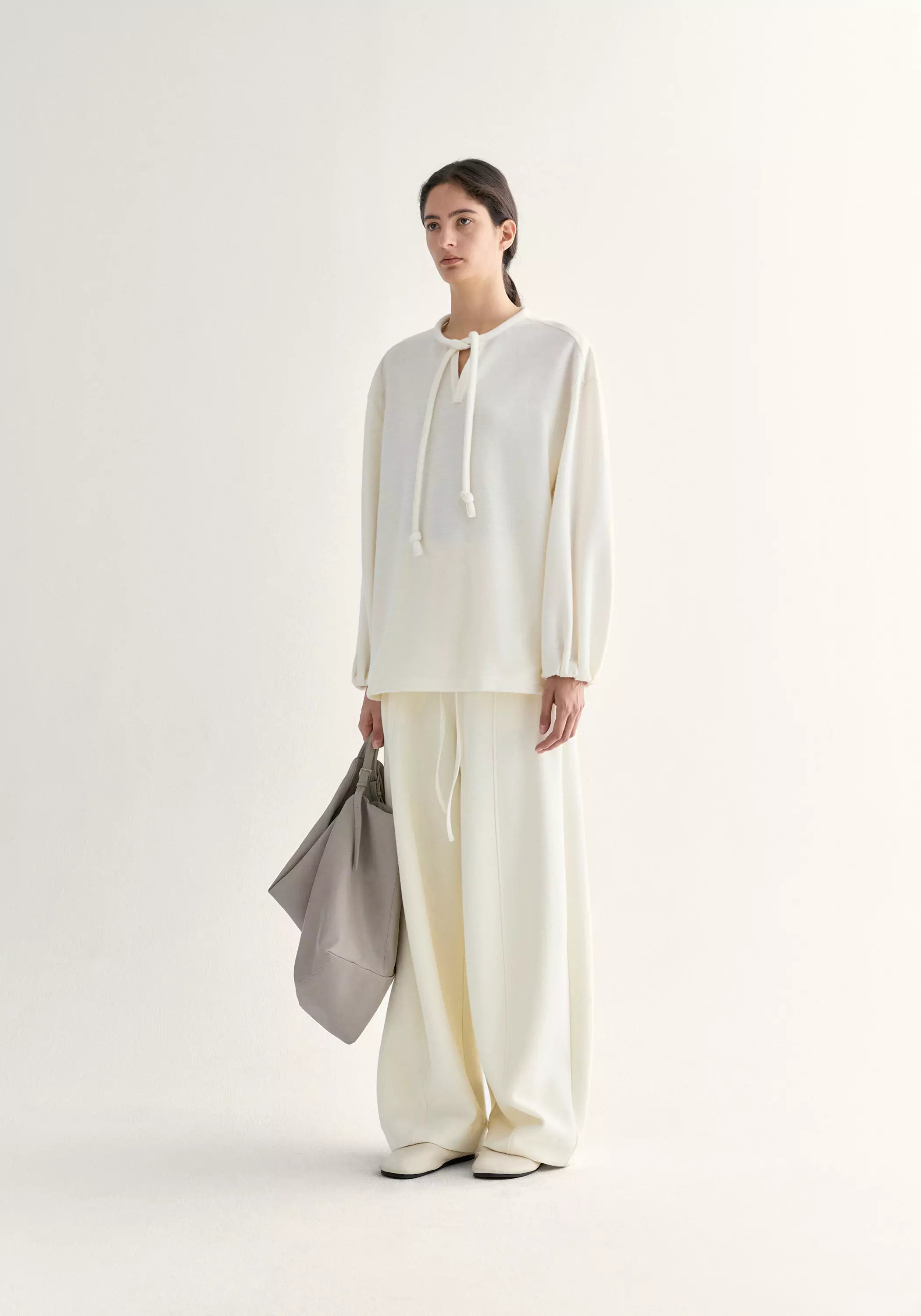 #color_cream white